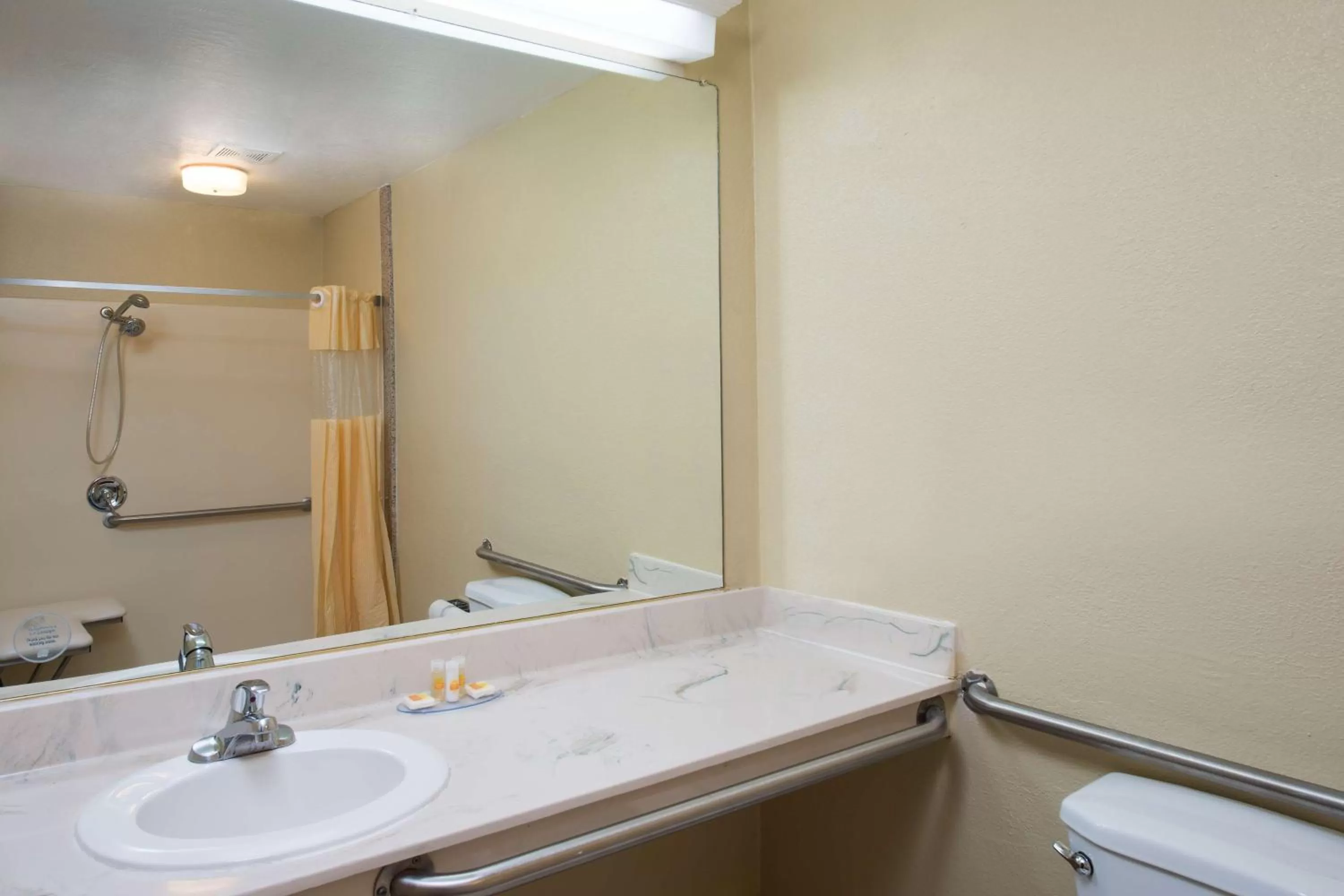 Deluxe Room with Two Double Beds - Non-Smoking  in Days Inn by Wyndham Pinole Berkeley