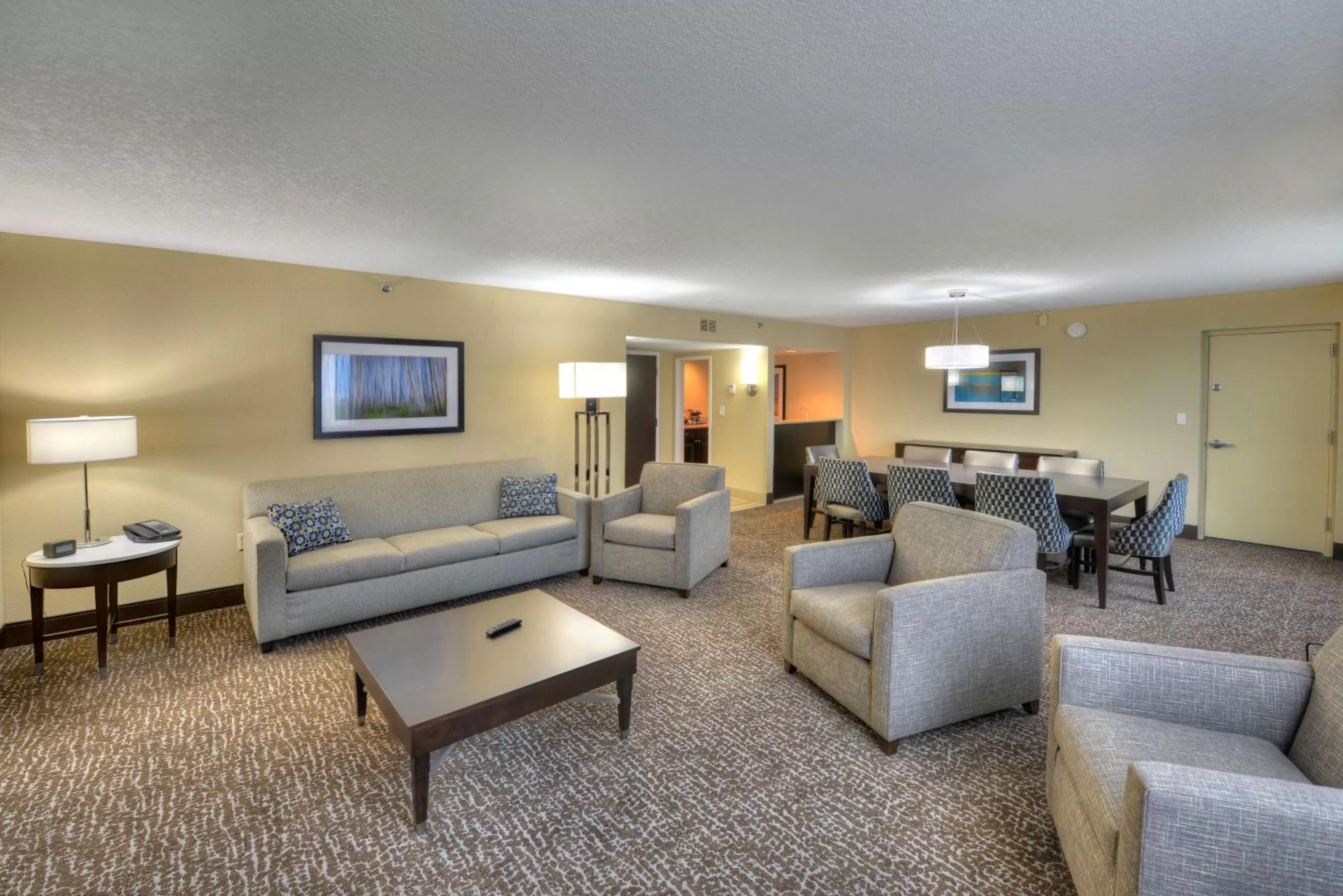 Presidential King Suite in Hilton Orlando/Altamonte Springs