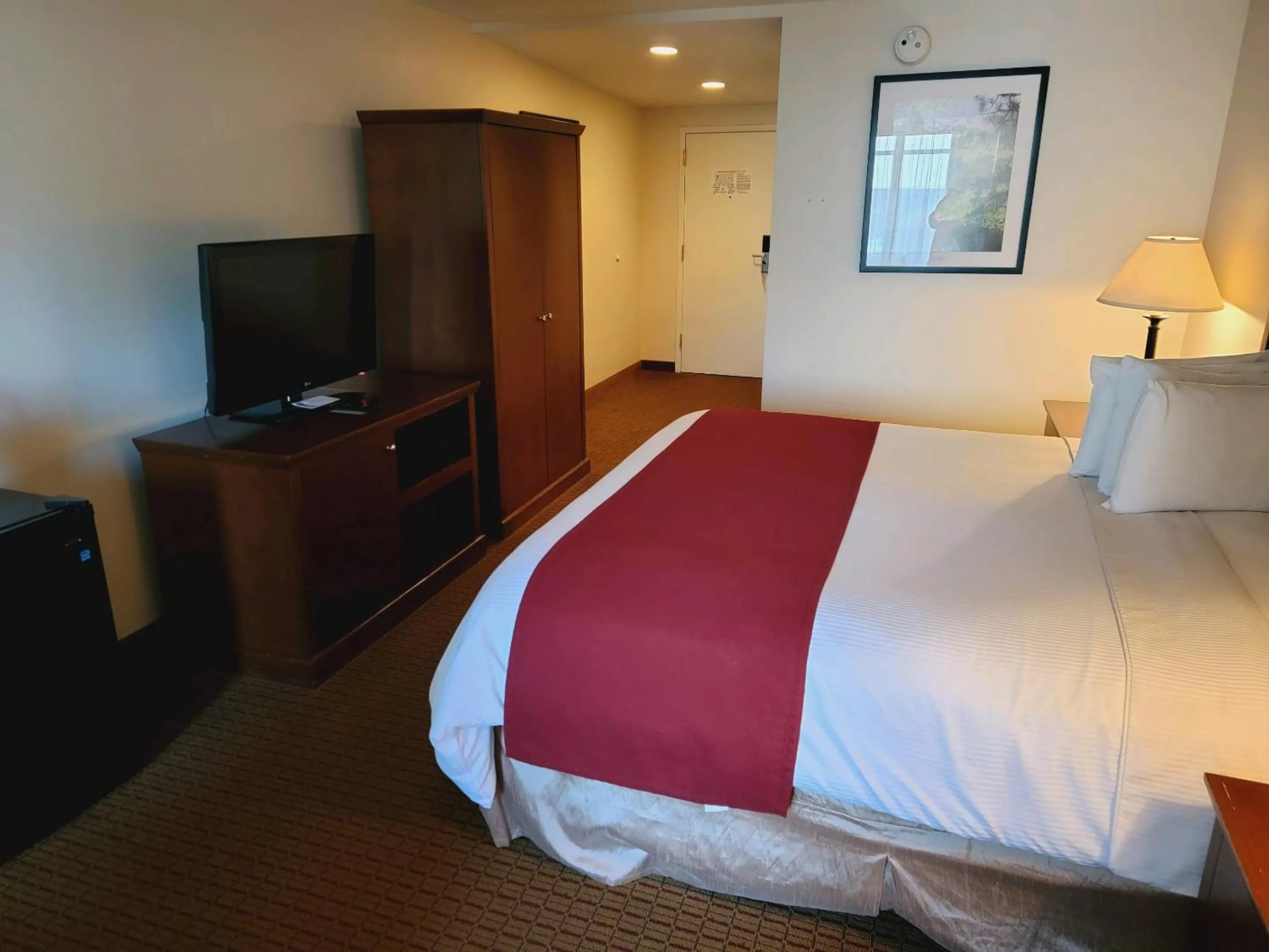 King Room - Lodge in Penn Wells Lodge