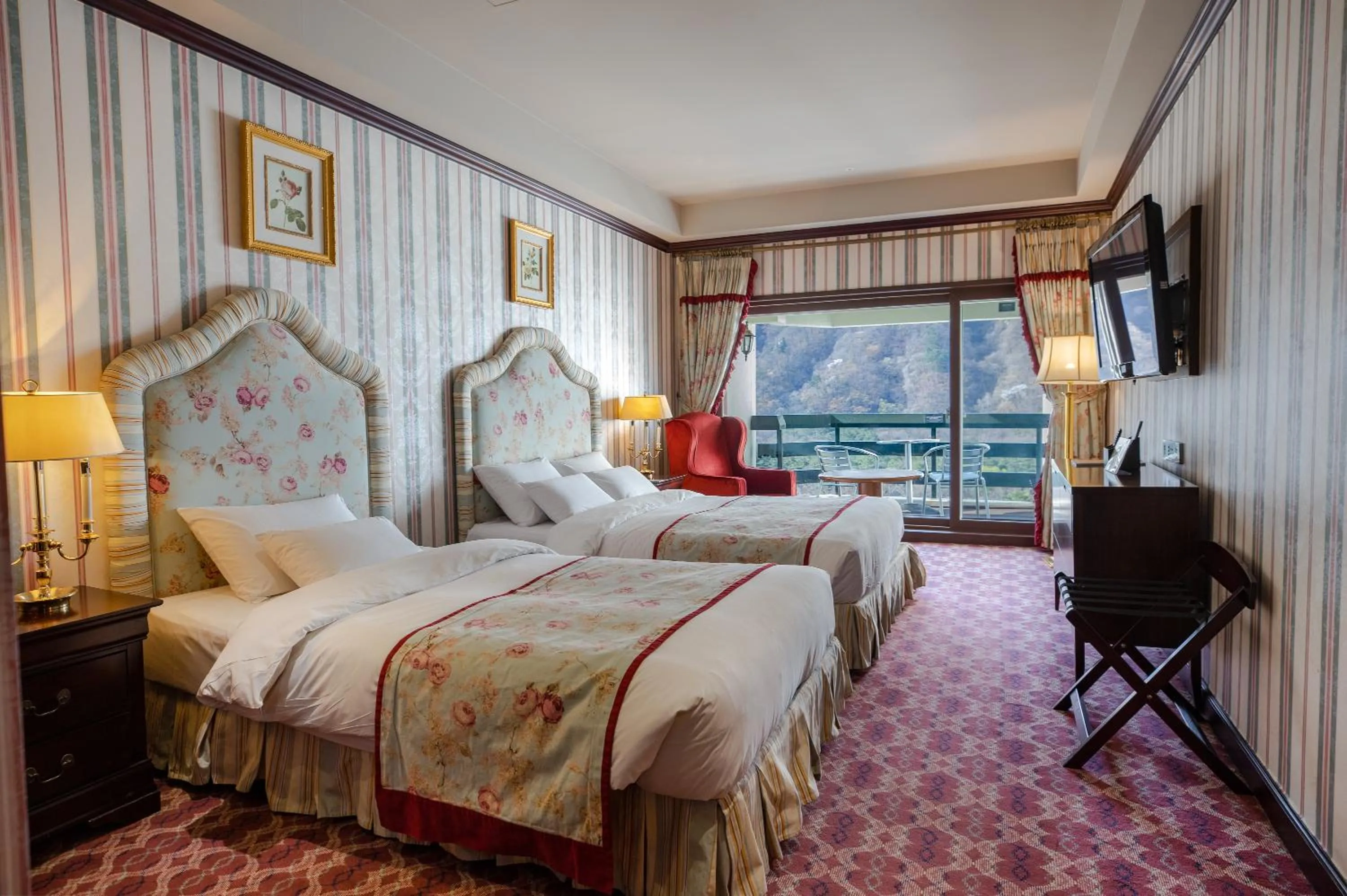 [All-Inclusive] Executive Family Twin Room with Mountain View for 2 in KensingtonHotel Seorak