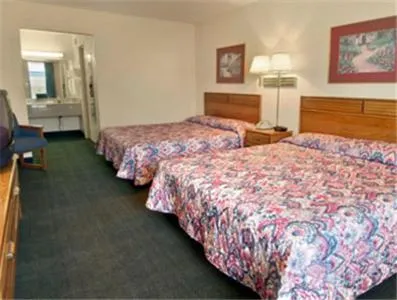 Double Room with Two Double Beds - Smoking in Howard Johnson by Wyndham Commerce GA