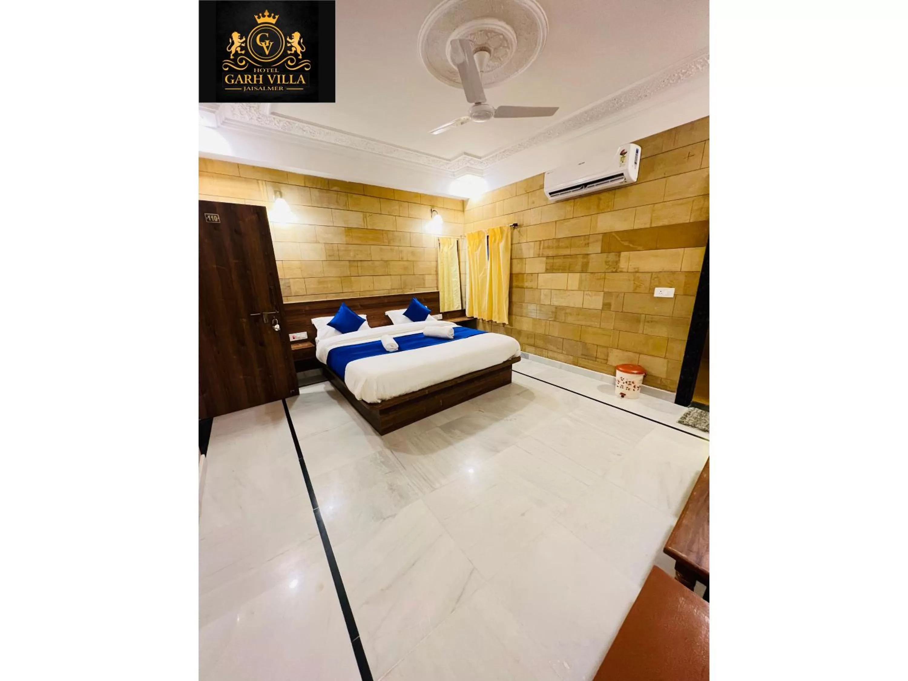 Standard Double Room in Hotel Garh Vila