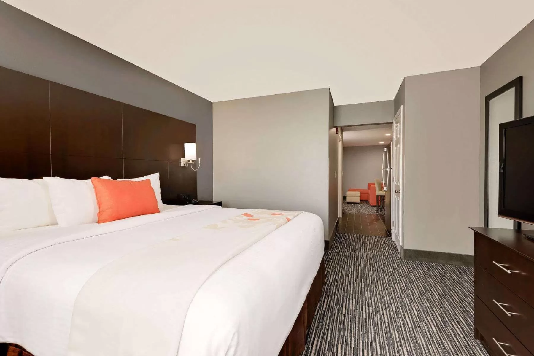 One-Bedroom King Suite - Non-Smoking in Hawthorn Extended Stay by Wyndham Columbus West
