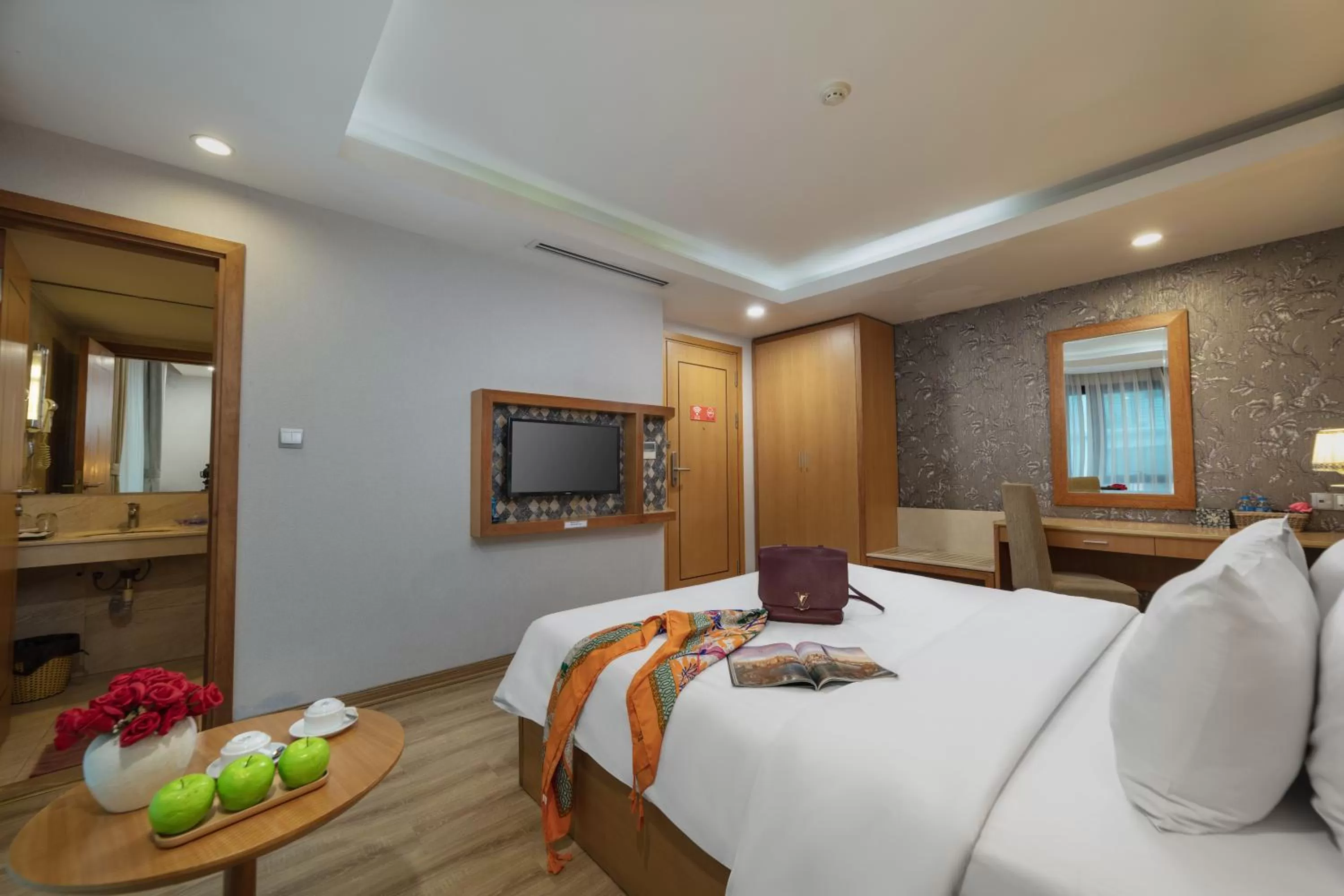 Deluxe Suite in HALO HANOI HOTEL