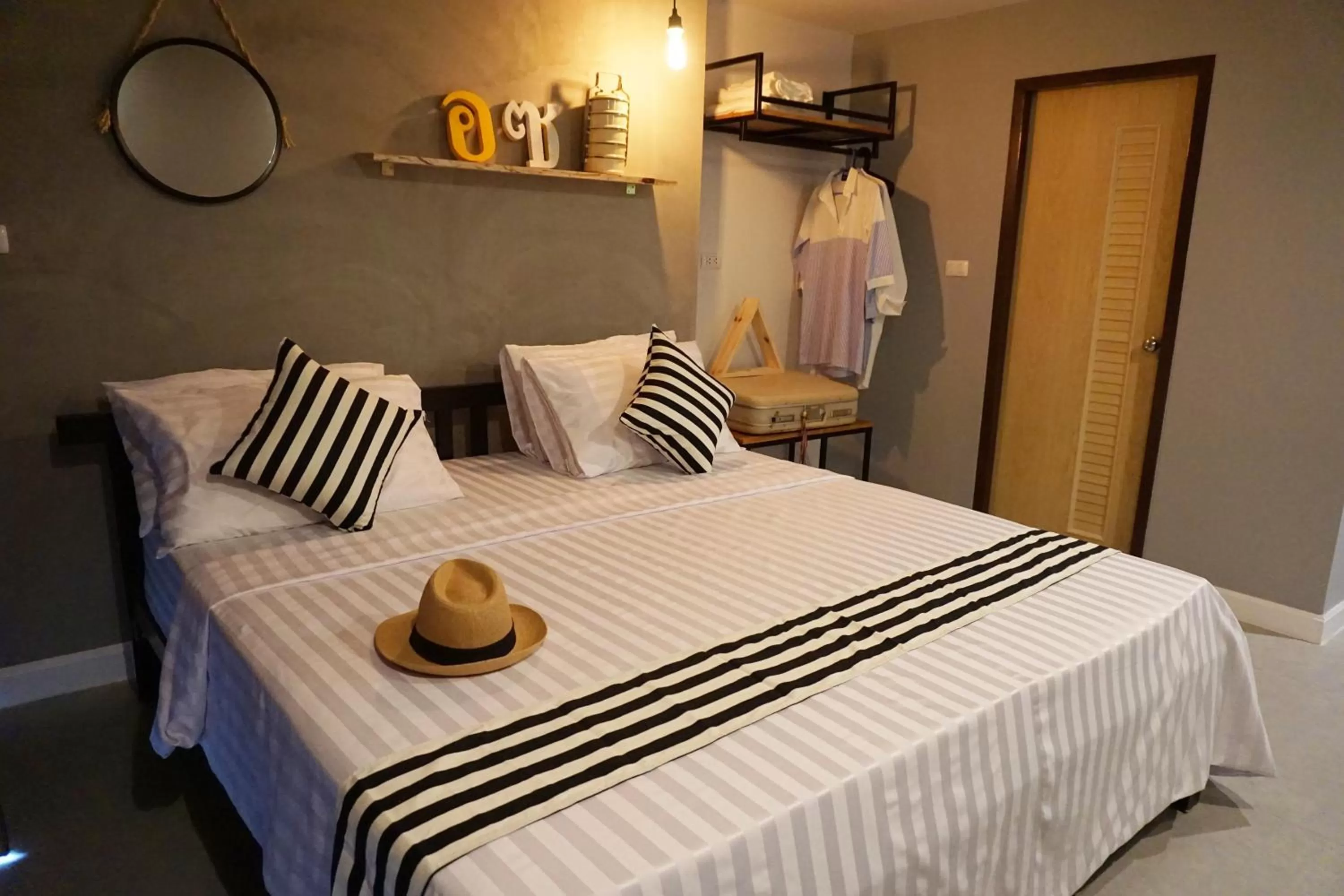 King Room with Balcony in Hansa Bangkok House