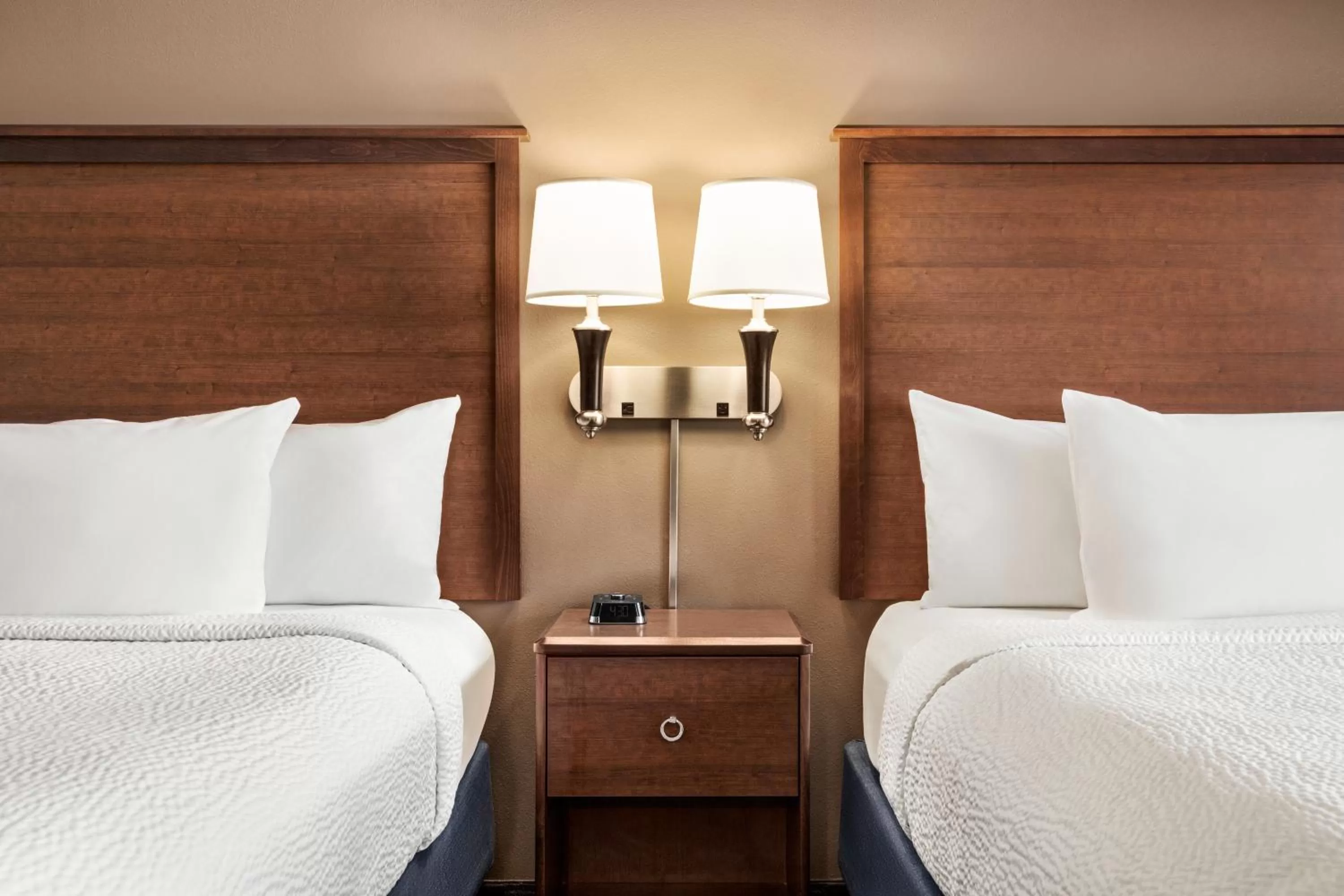 Deluxe Queen Room - Mobility Access/Non-Smoking in AmericInn by Wyndham Baudette