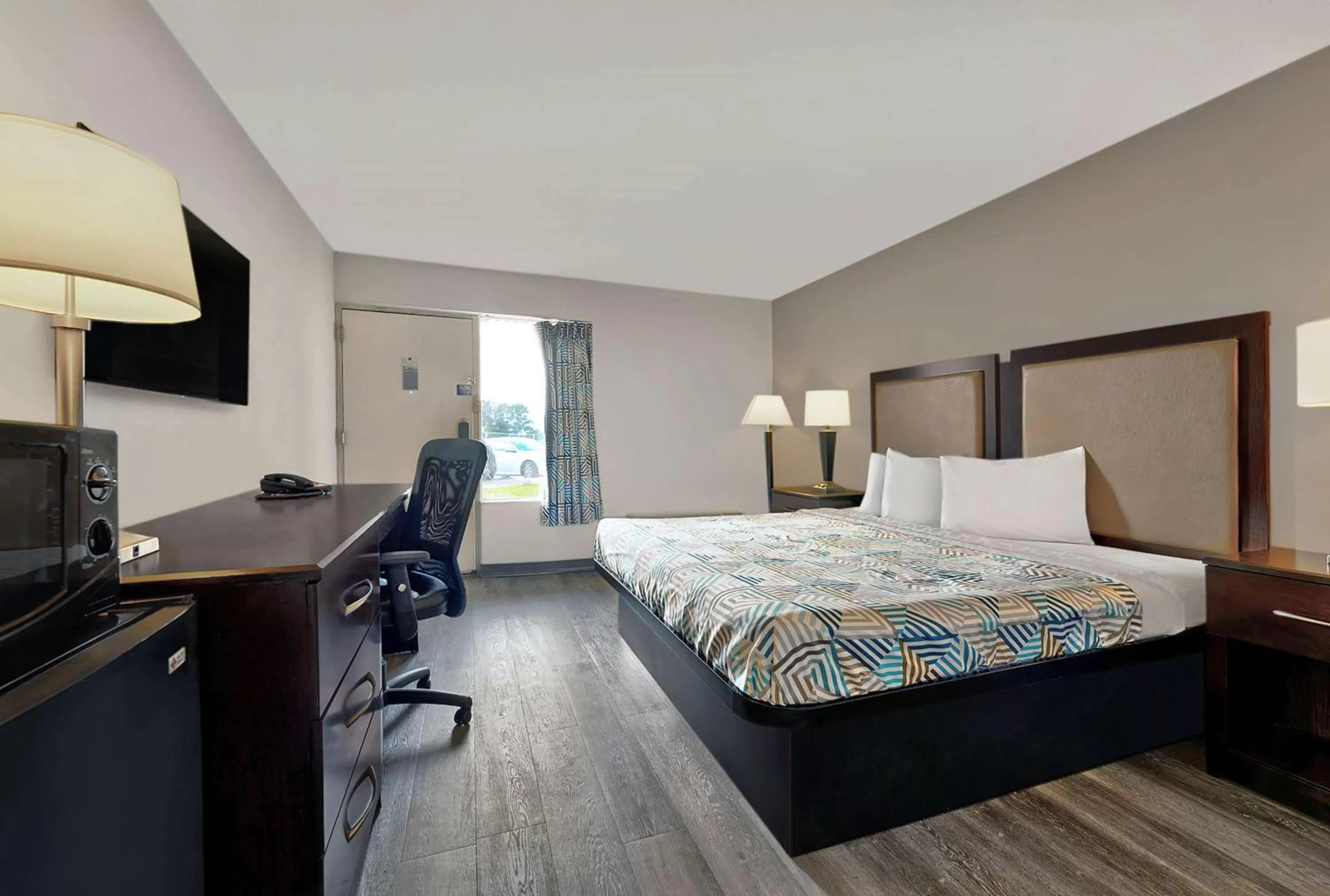 Double Room - Smoking in Motel 6 McDonough, GA