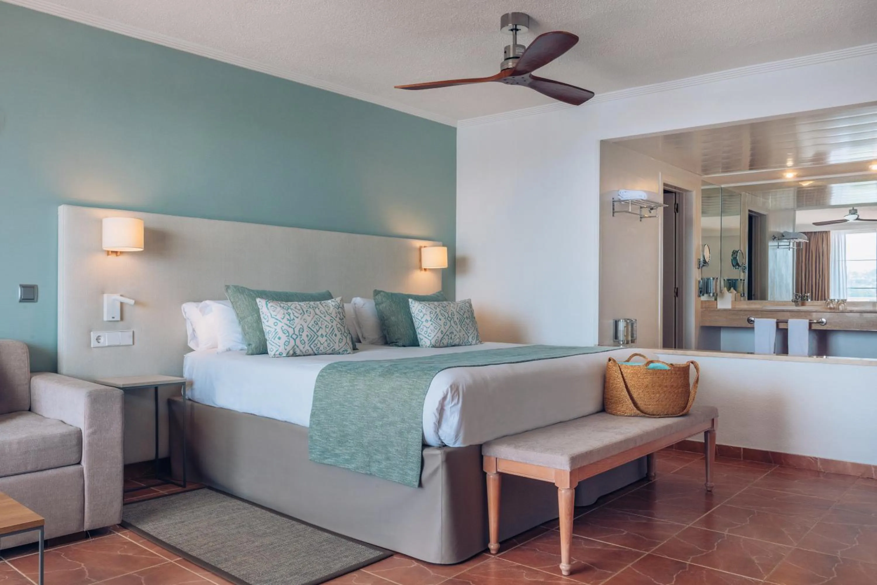 Star Prestige Junior Suite Wellness Single Use - single occupancy in Iberostar Selection Jardín del Sol Suites - Adults Only