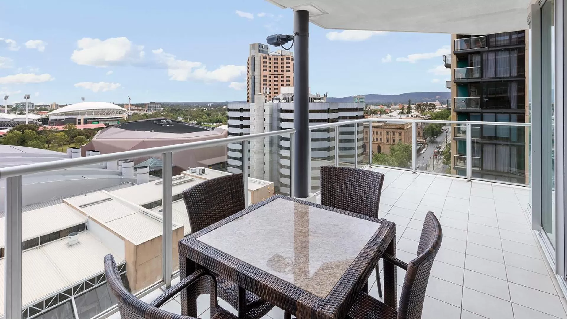 Executive Two-Bedroom Apartment in Oaks Adelaide Embassy Suites
