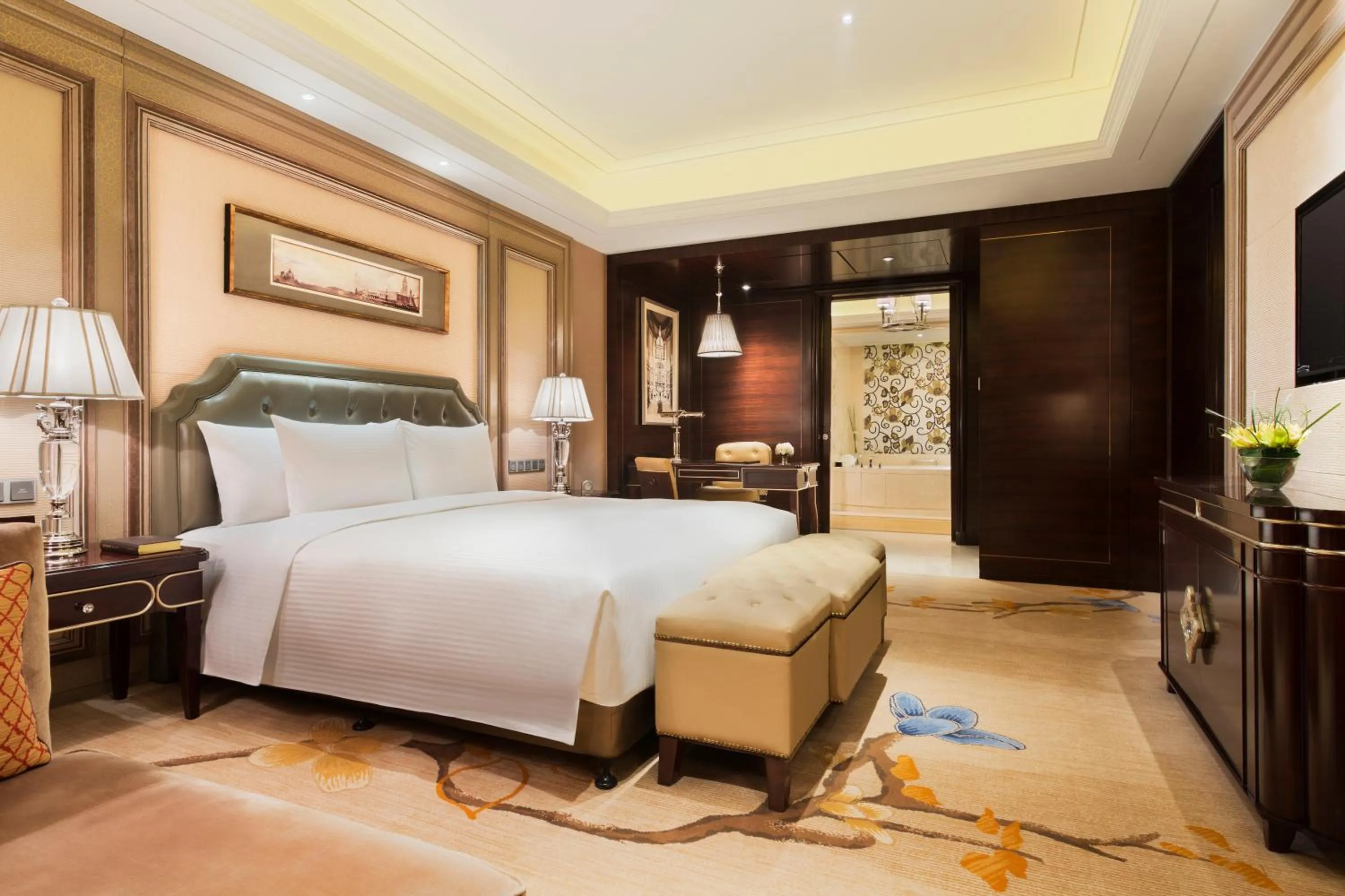 Deluxe Suite in Wanda Realm Harbin Hotel