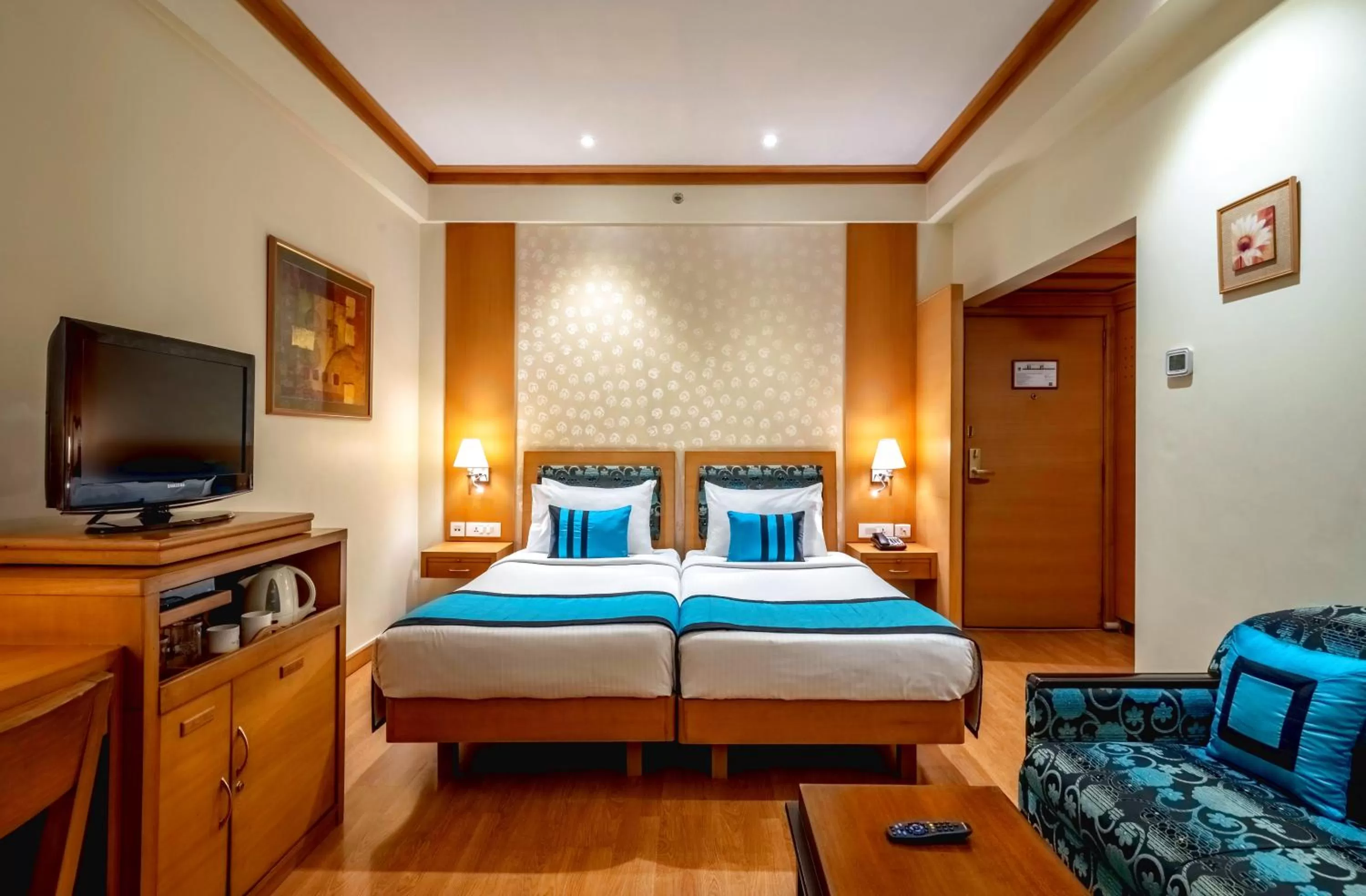 Business Club Room - 10% off on Laundry and Travel desk in Kenilworth Hotel, Kolkata