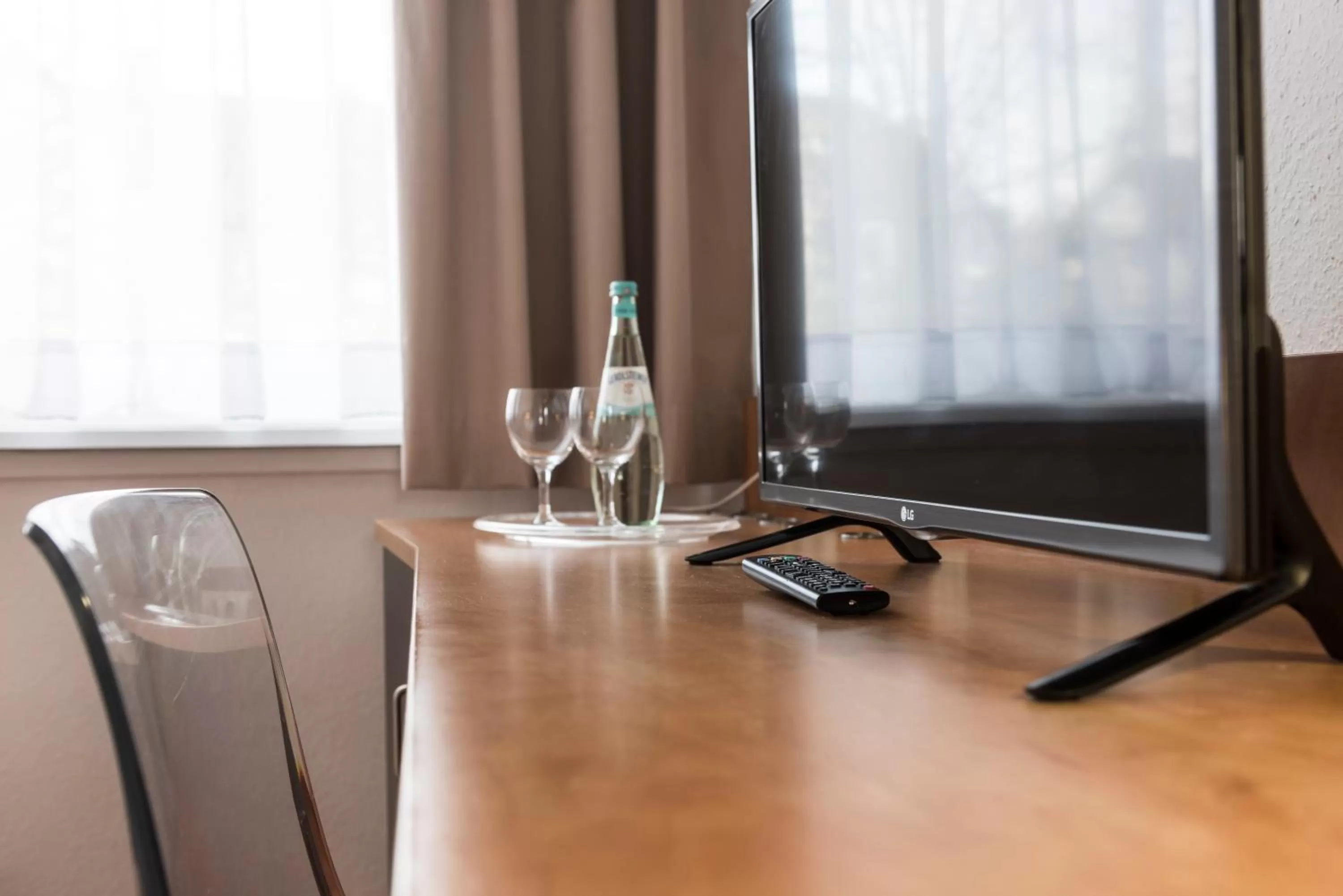 King Suite - Non-Smoking in Days Inn Dortmund West