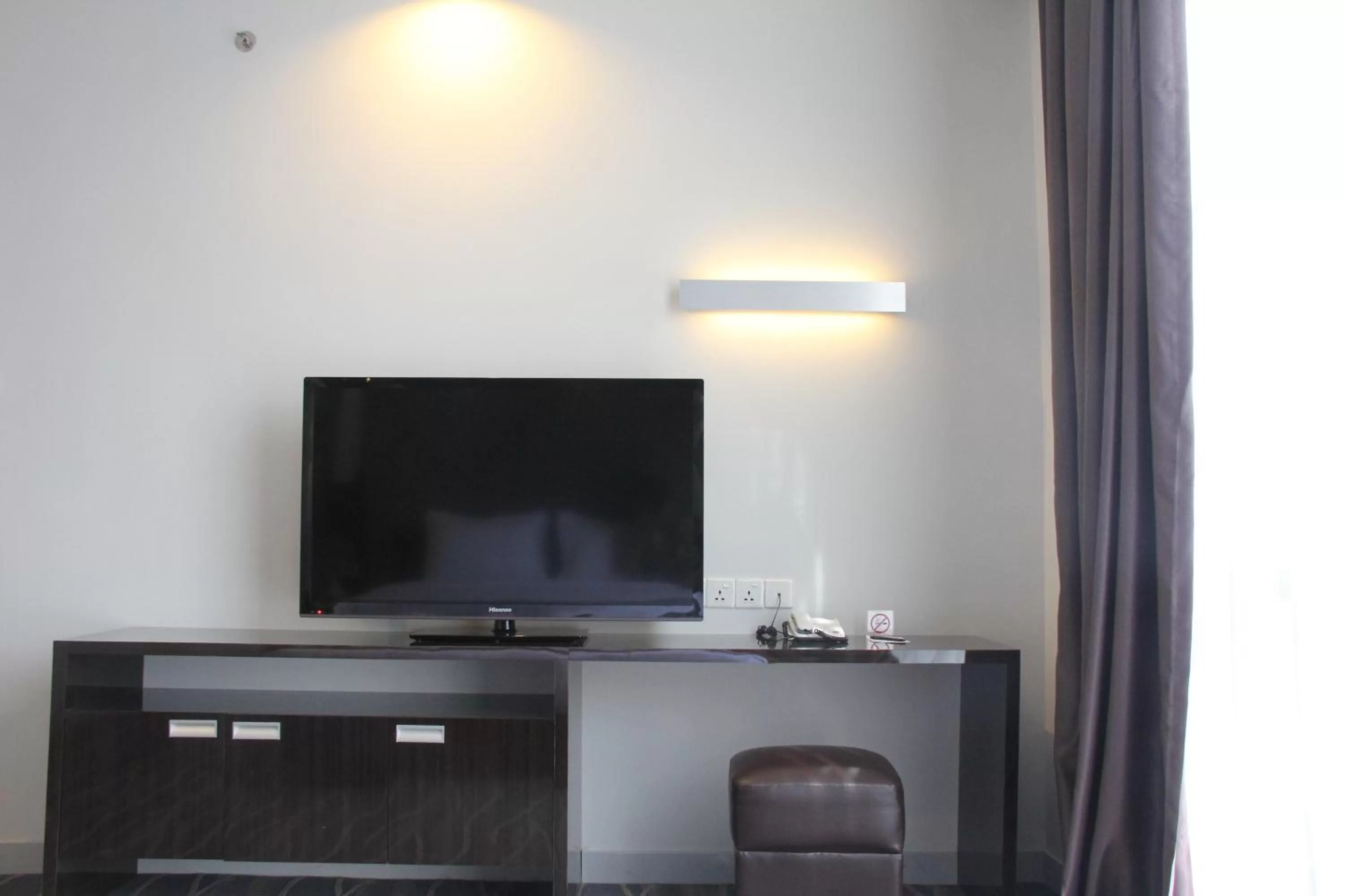 TV and multimedia in Dreamtel Jakarta