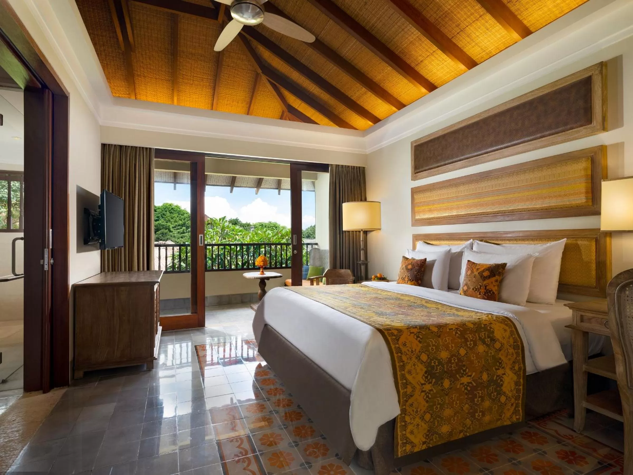 Deluxe Suite in Sudamala Resort, Sanur, Bali