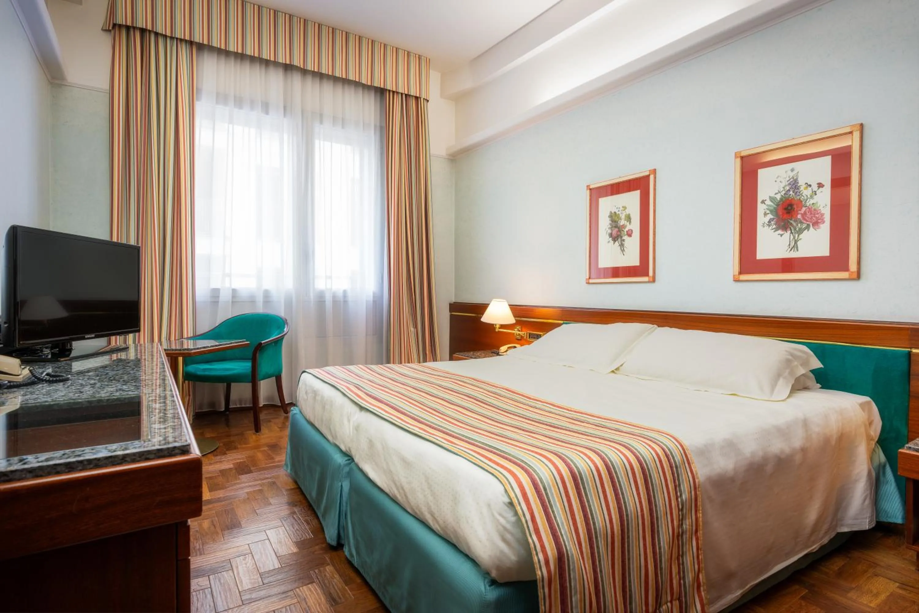 Double Room in Hotel Crivi's