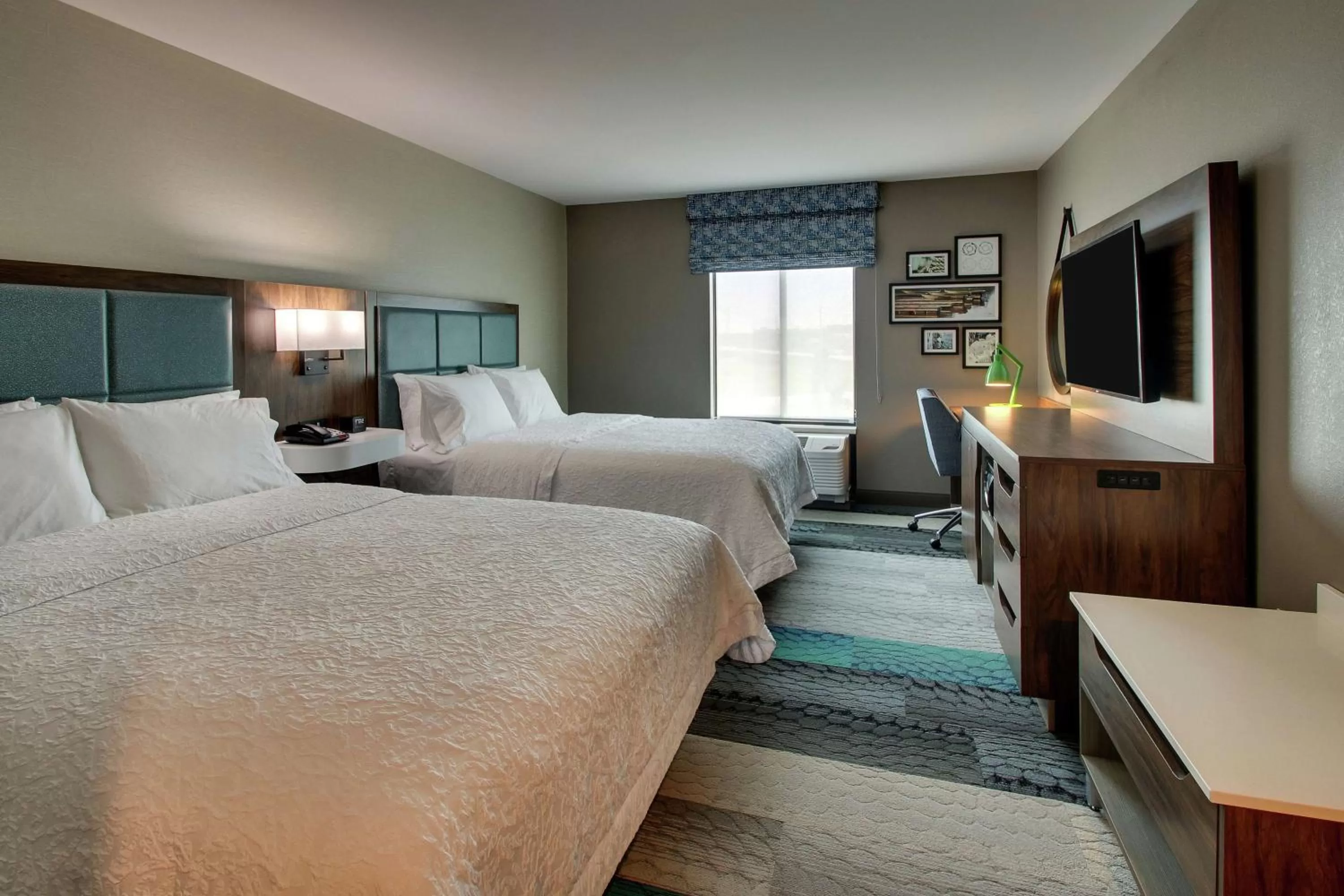 Queen Room with Two Queen Beds - Hearing Access/Non-Smoking in Hampton Inn & Suites By Hilton Southport