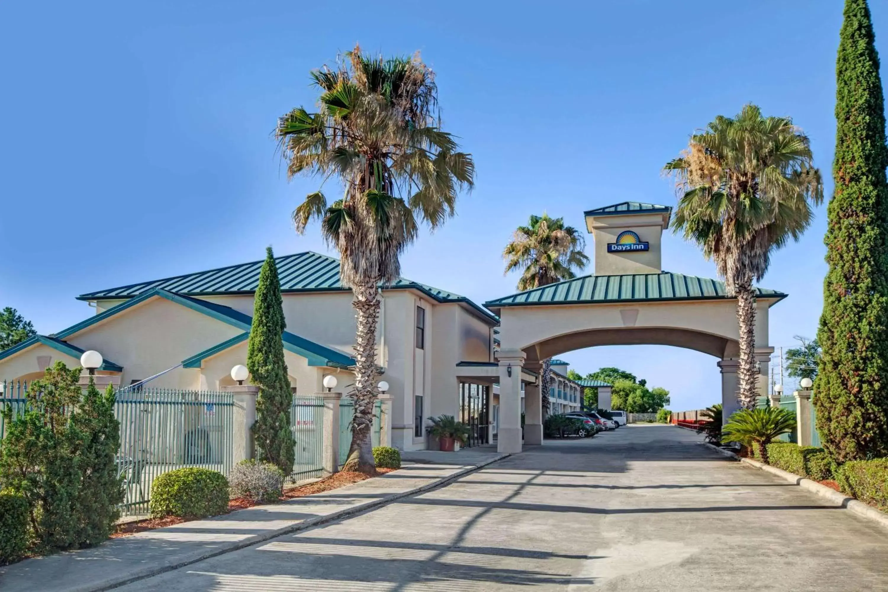 Days Inn & Suites by Wyndham Houston North - Spring Days Inn & Suites by Wyndham Houston North - Spring