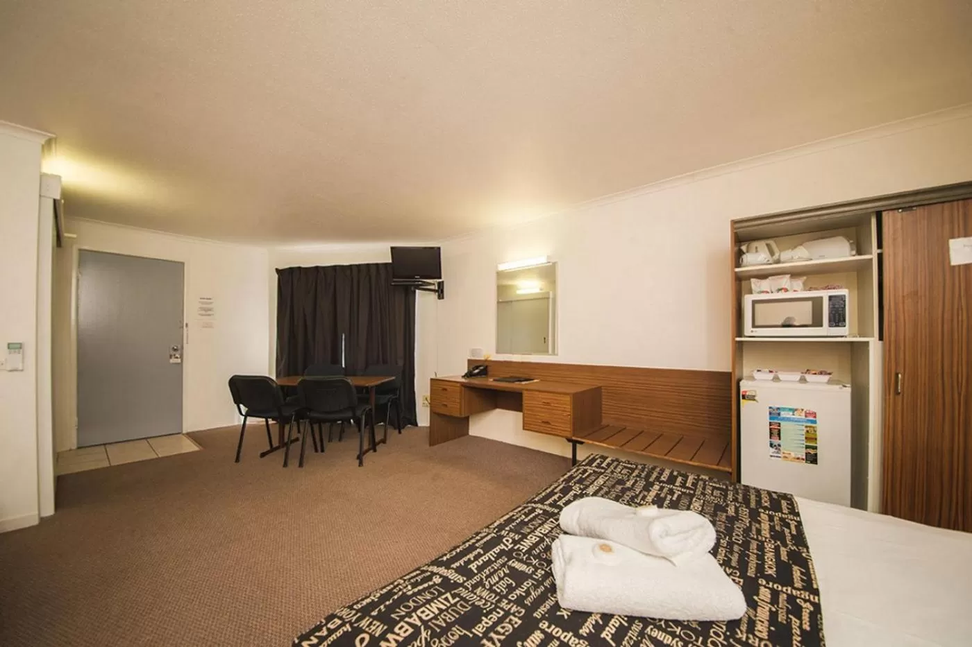 Triple Room - Disability Access in Hampton Villa Motel