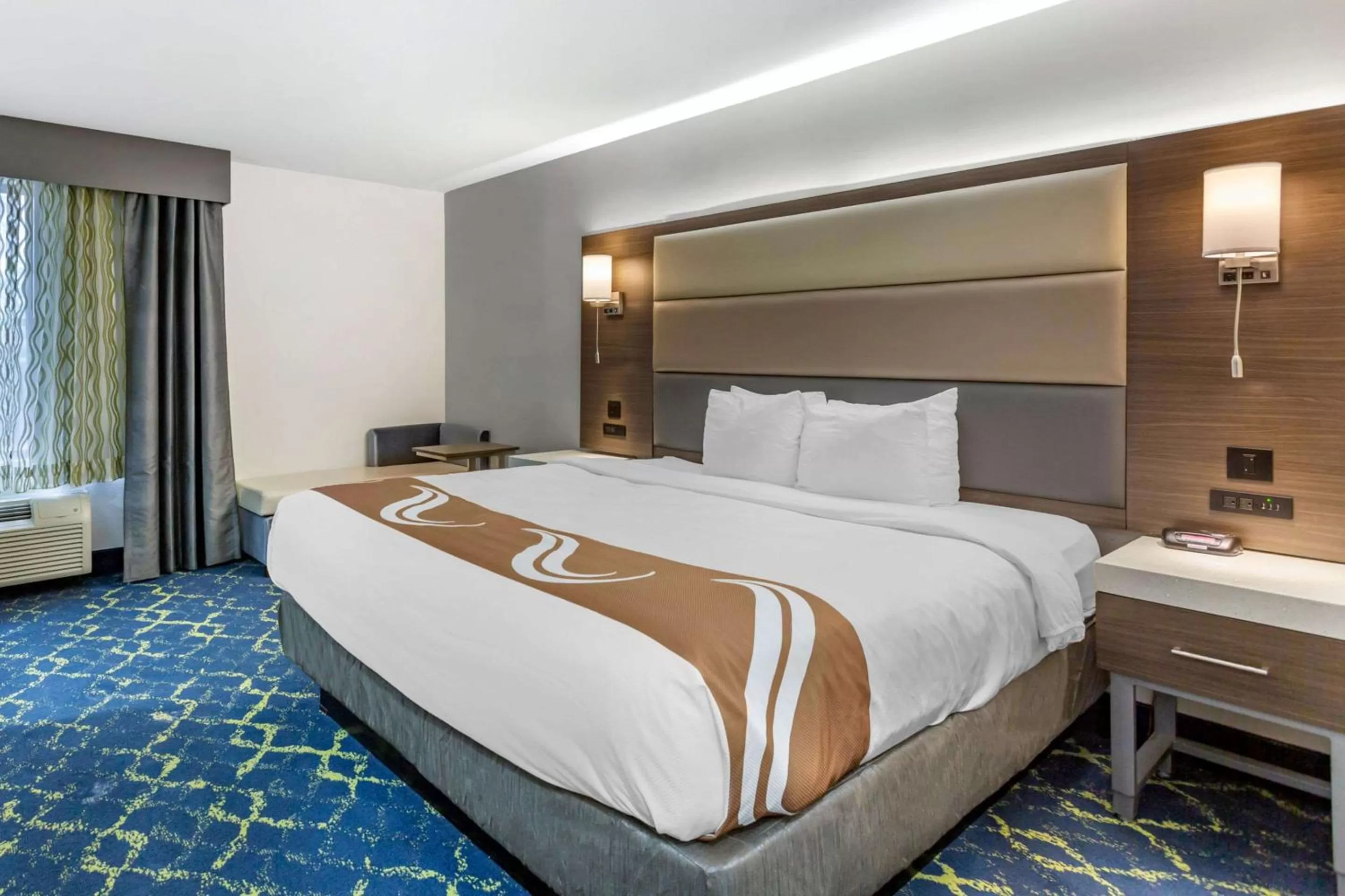 King Room - Non-Smoking in Quality Inn Murfreesboro-University Area