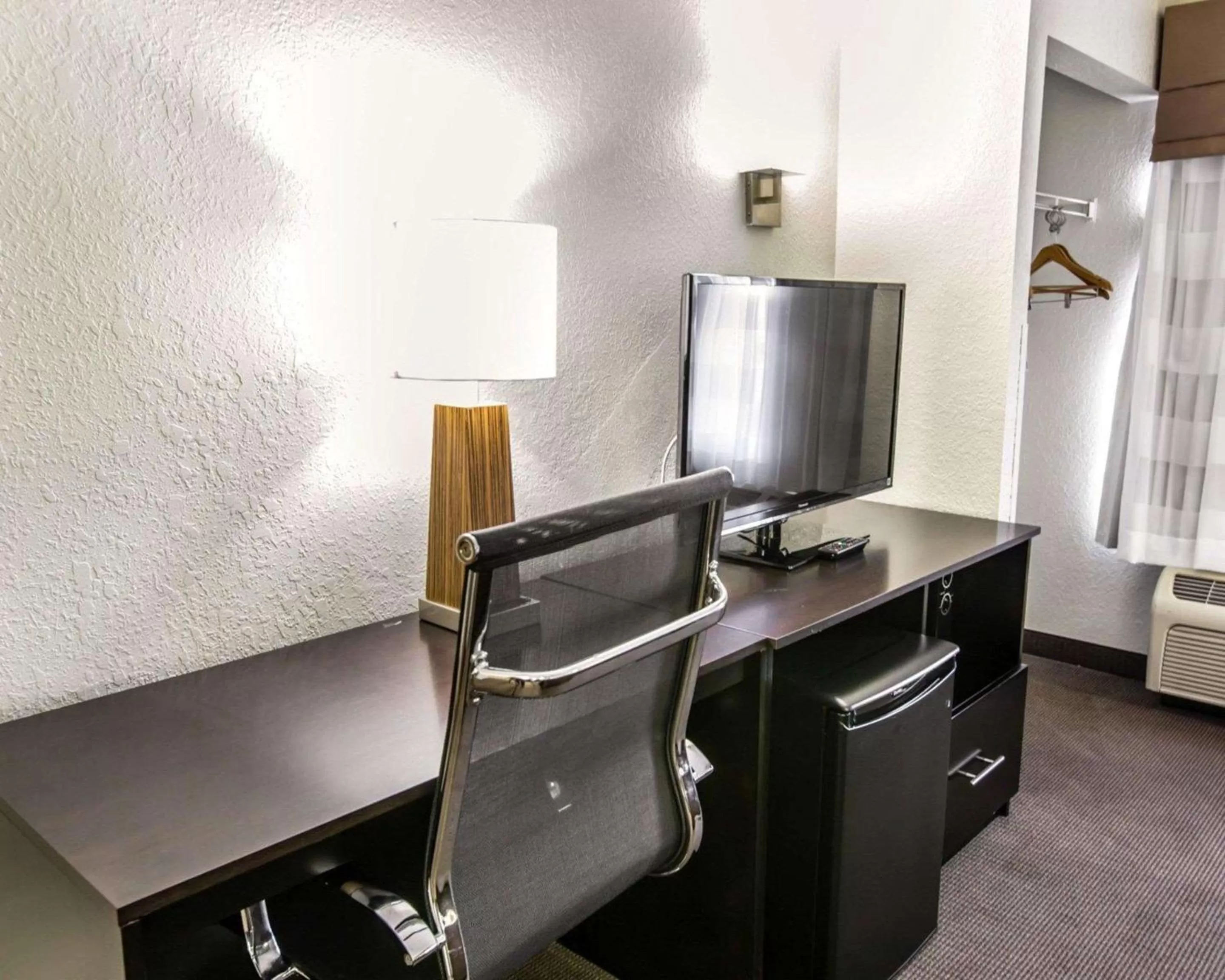 Queen Room - Accessible/Nonsmoking in Sleep Inn Myrtle Beach near Outlets