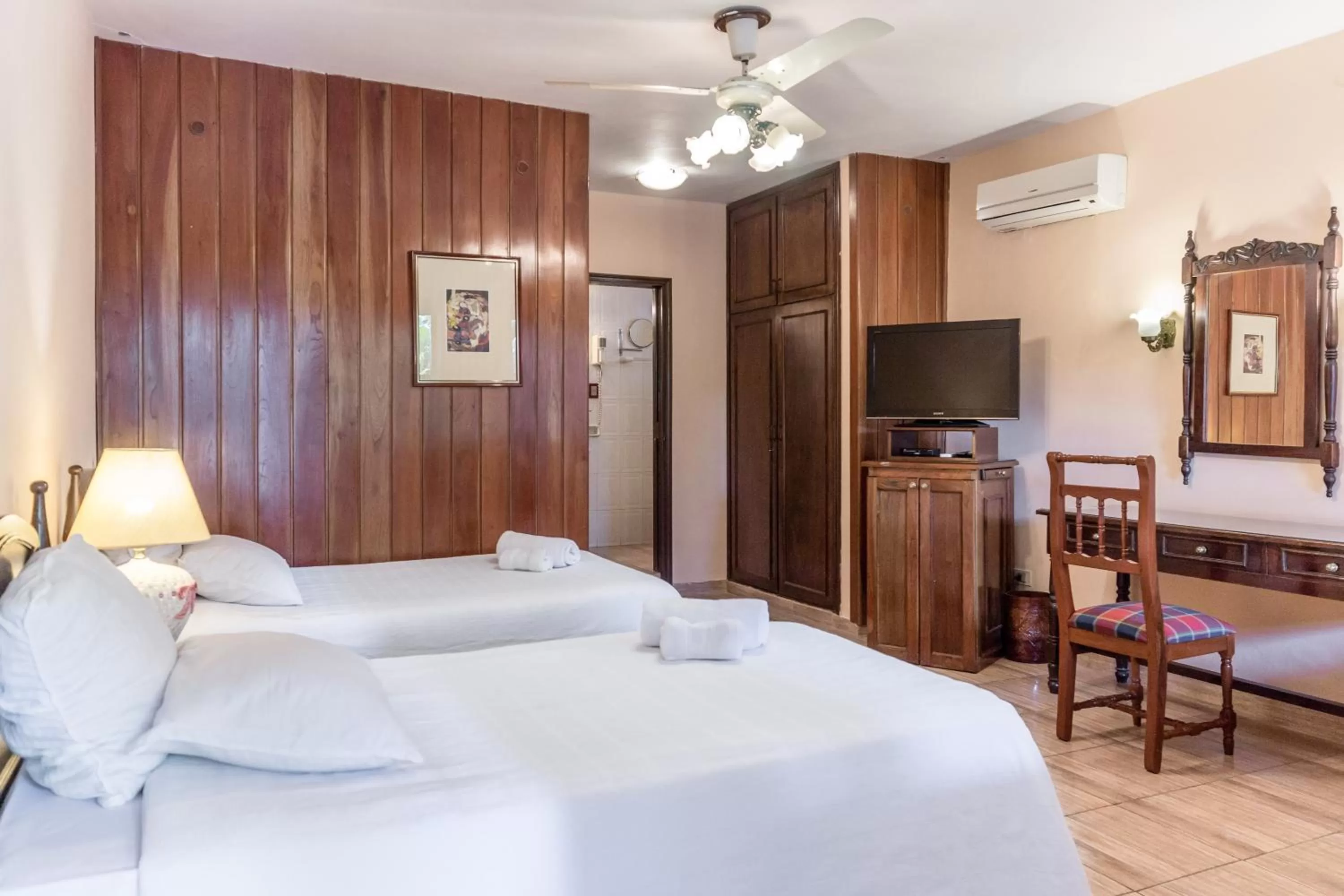 Twin Room in Paramanta Lifestyle Hotel