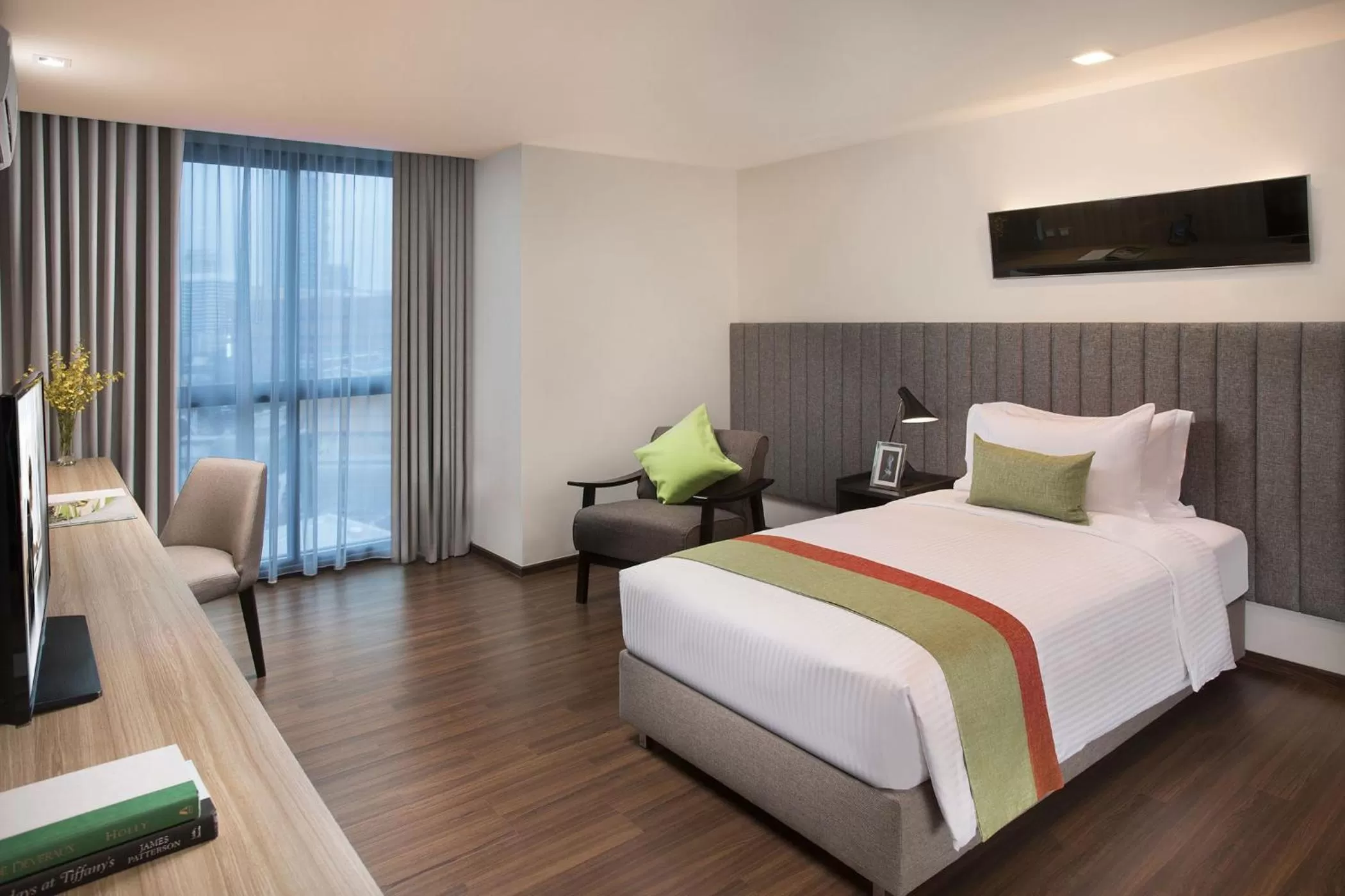 Deluxe Studio (1 Adult) - single occupancy - Urban Community Room in Somerset Ekamai Bangkok