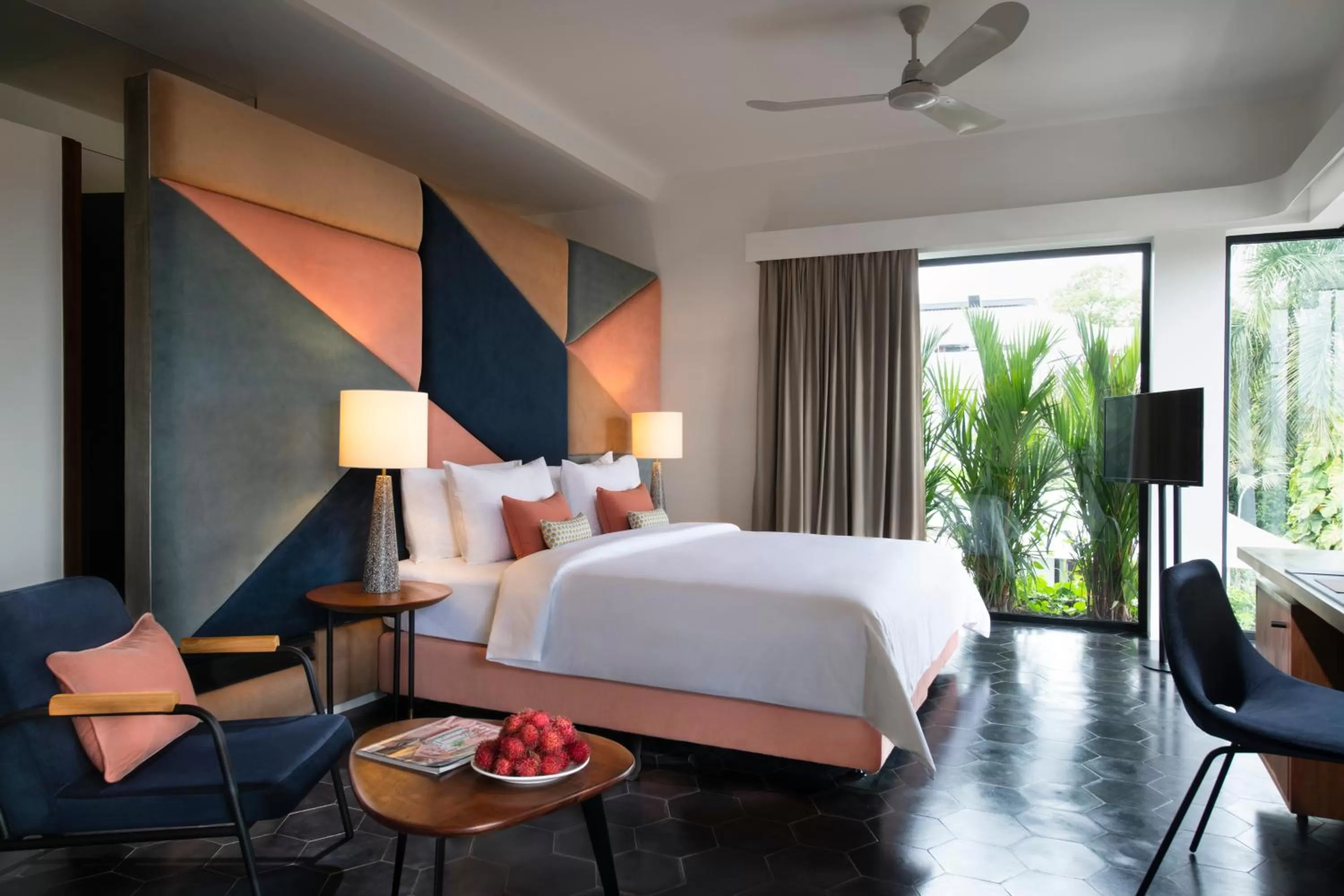 Deluxe Triple Room with Pool View in Viroth's Villa