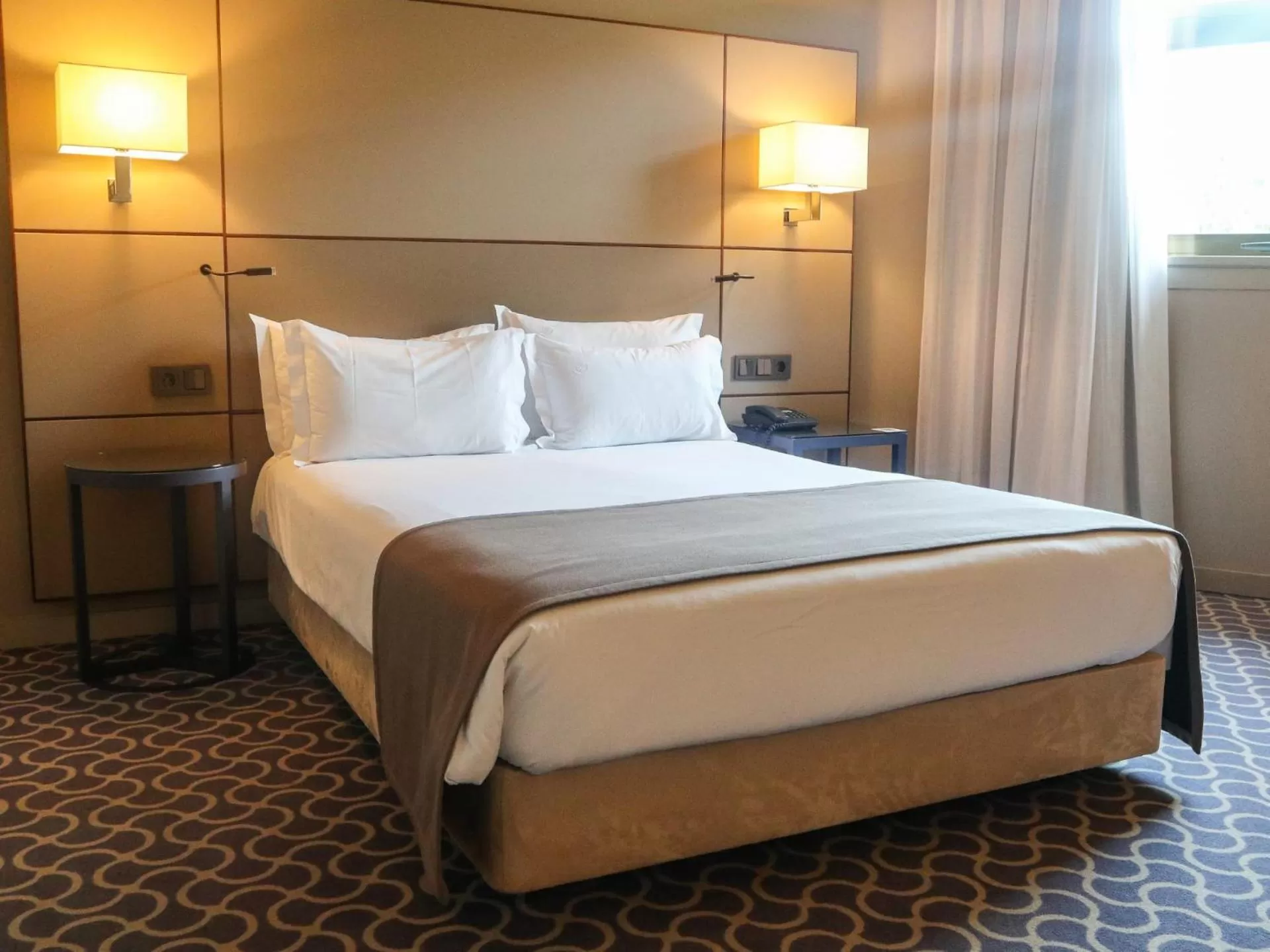 Double Room - Disability Access in Hotel Dom Henrique - Downtown