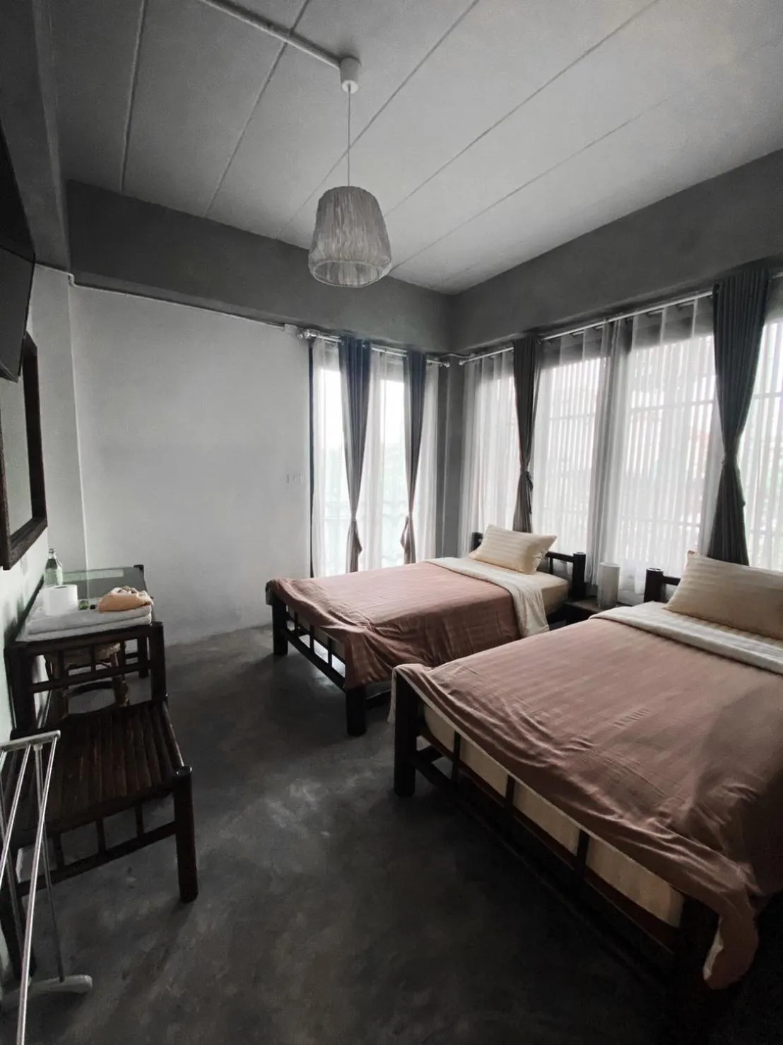Superior Corner Twin Room with Pool View in Lamphu House Chiang Mai