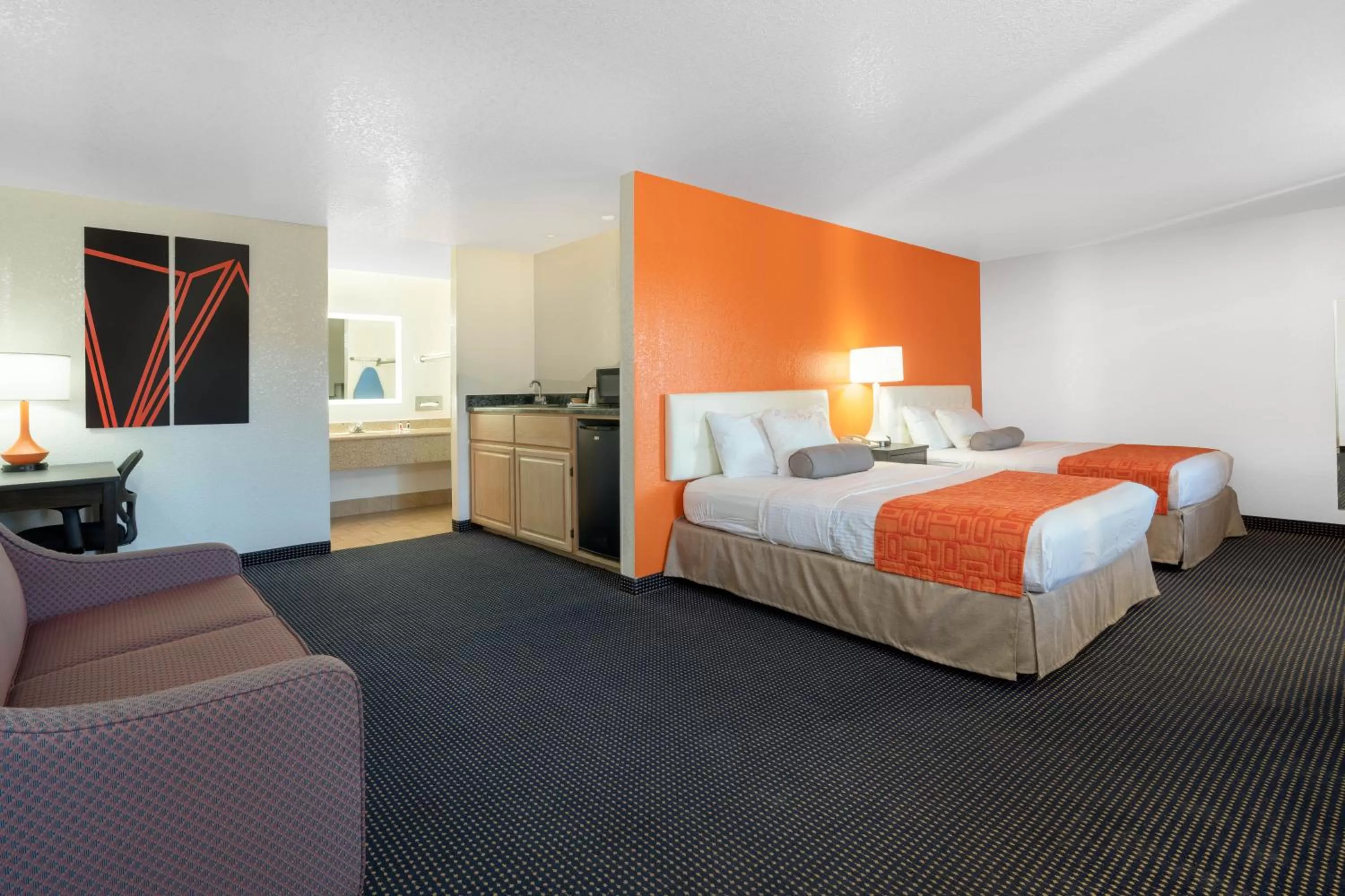 Studio Suite with Two Queen Beds - Non-Smoking in Howard Johnson by Wyndham Holbrook