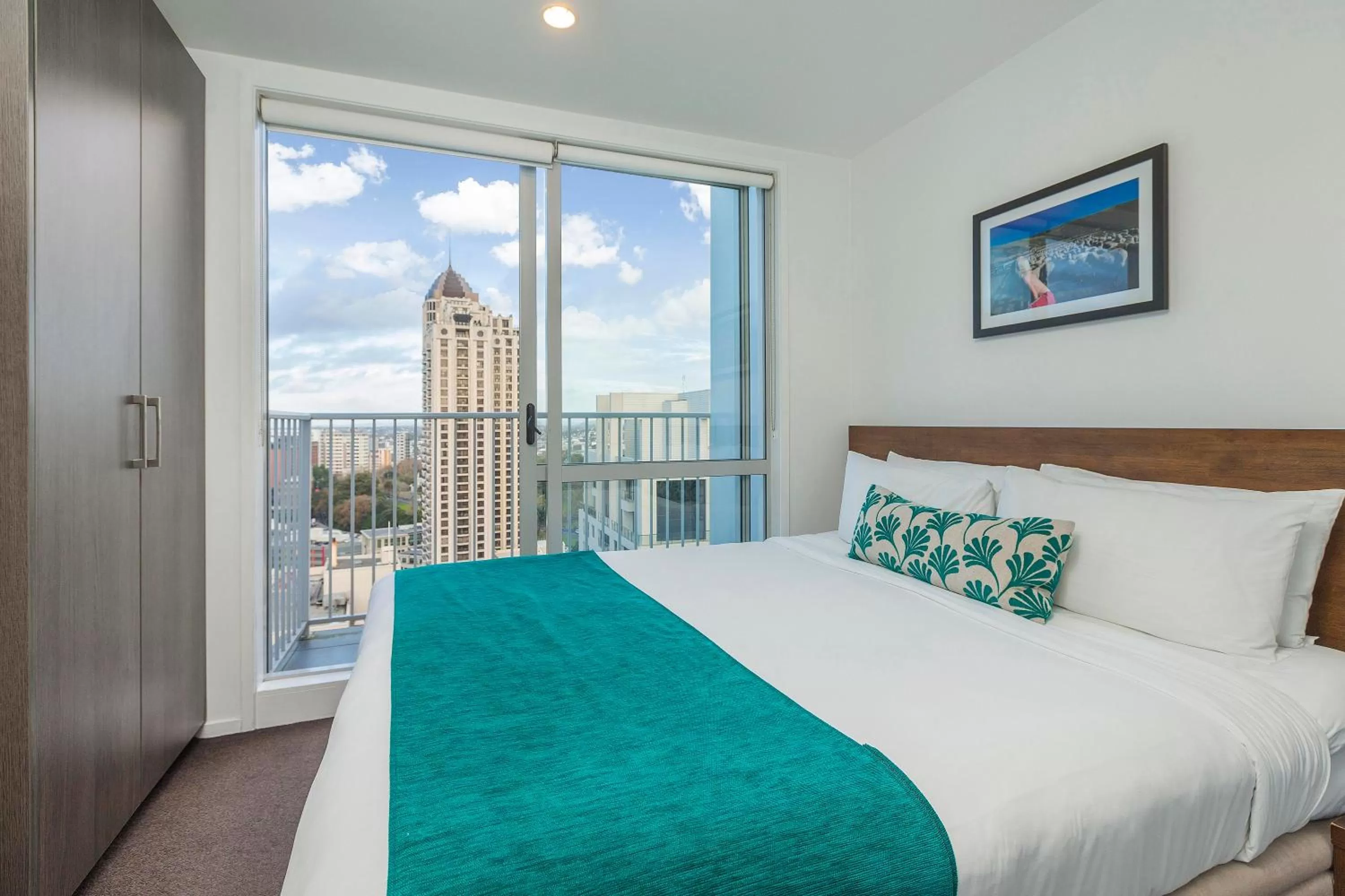 Deluxe Two-Bedroom Suite in Barclay Suites