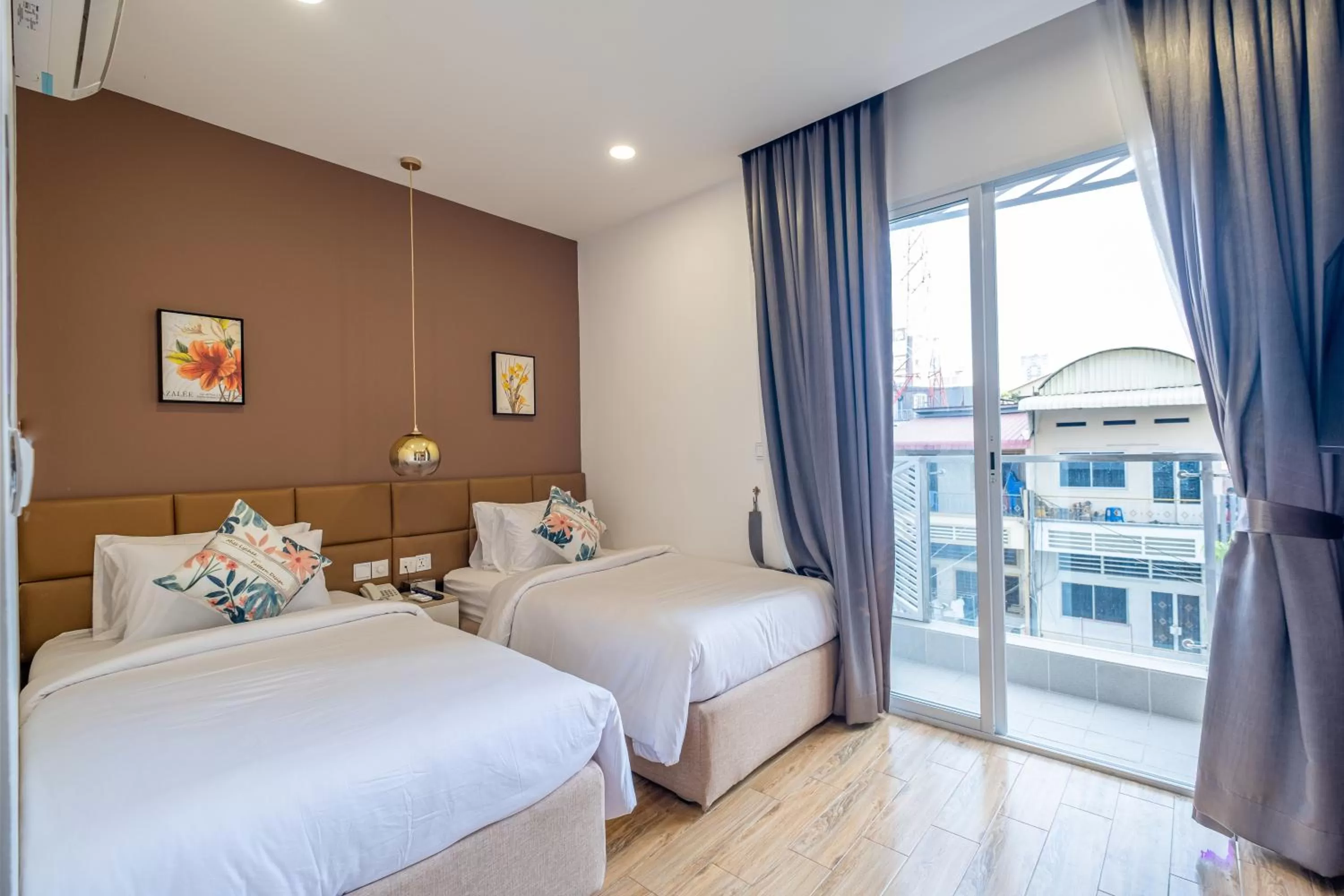 Superior Twin Room - single occupancy in Helen Fin Inn & Apartment