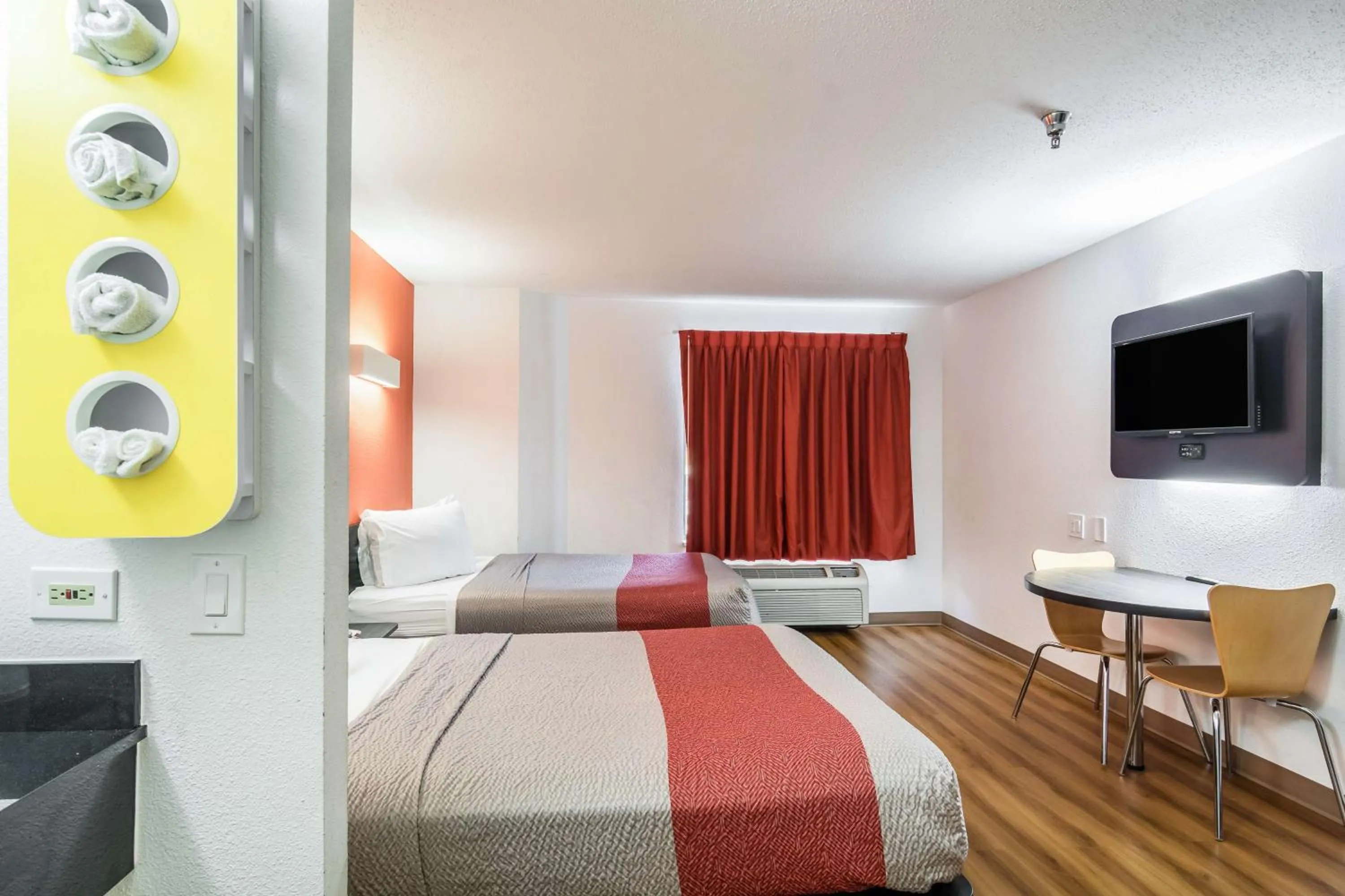 Quadruple Room - Smoking in Motel 6-Harvey, IL