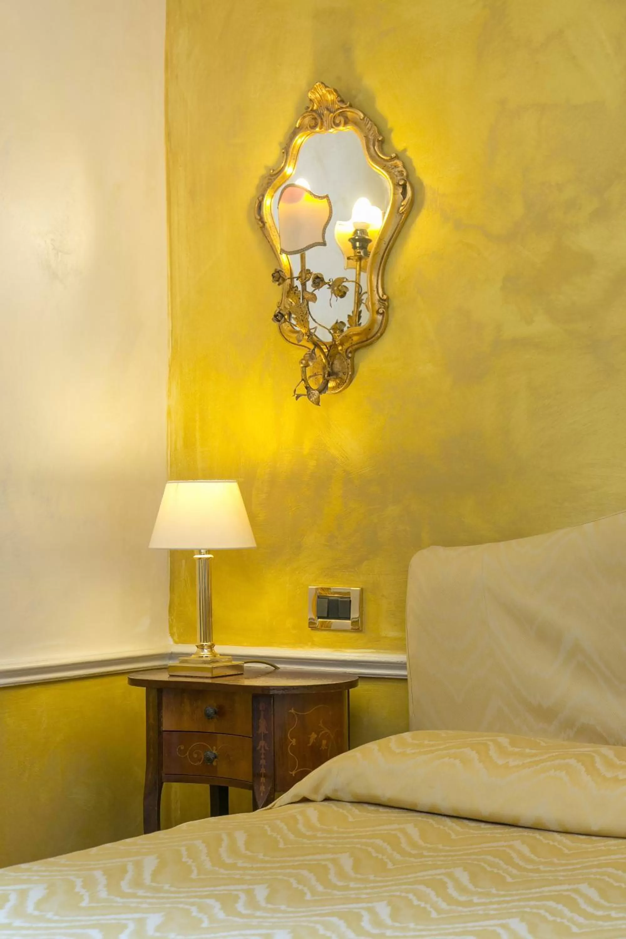 Triple Room in Hotel Pantalon