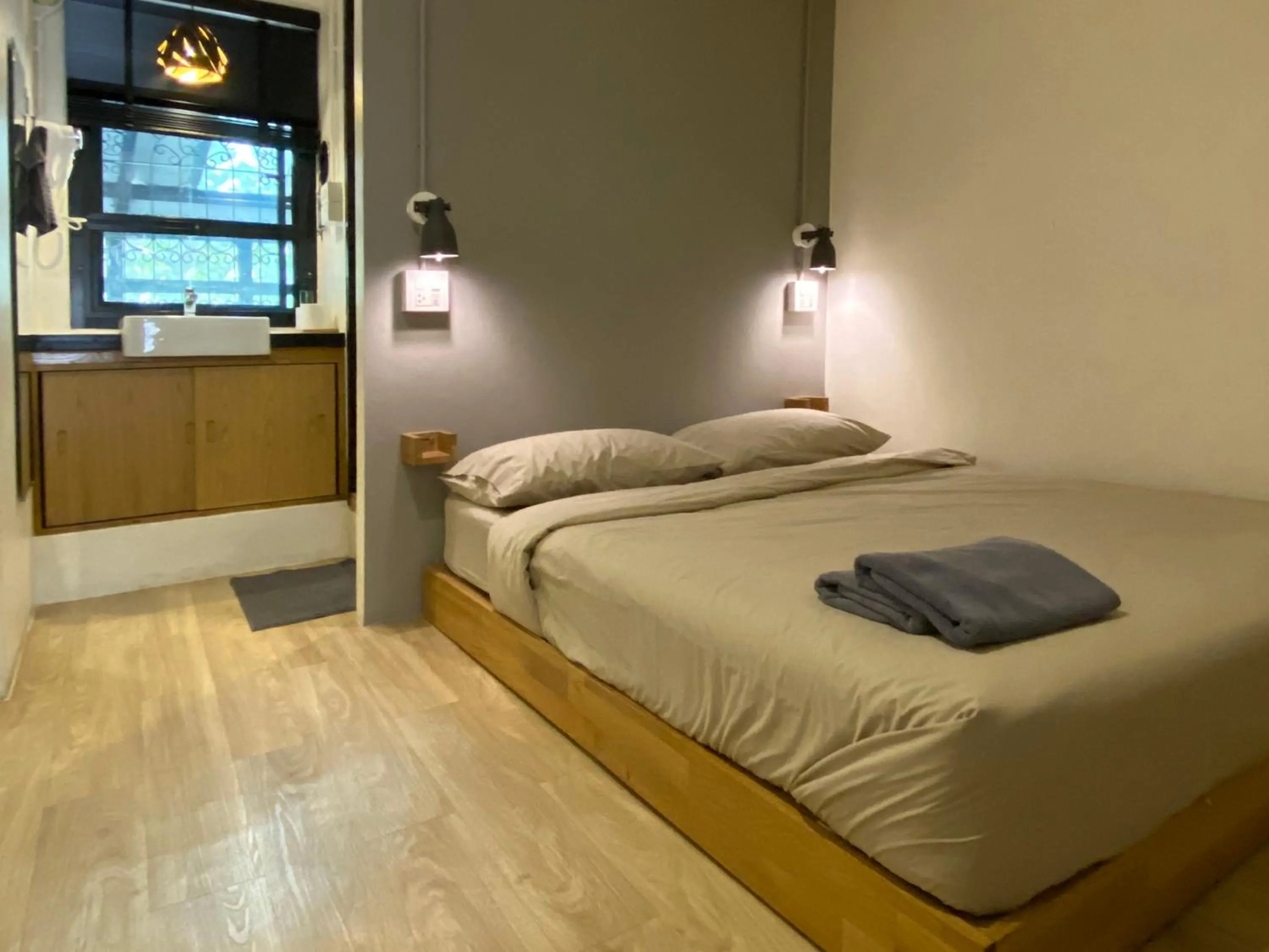 Double Room with Private Bathroom in Monomer Hostel Bangkok