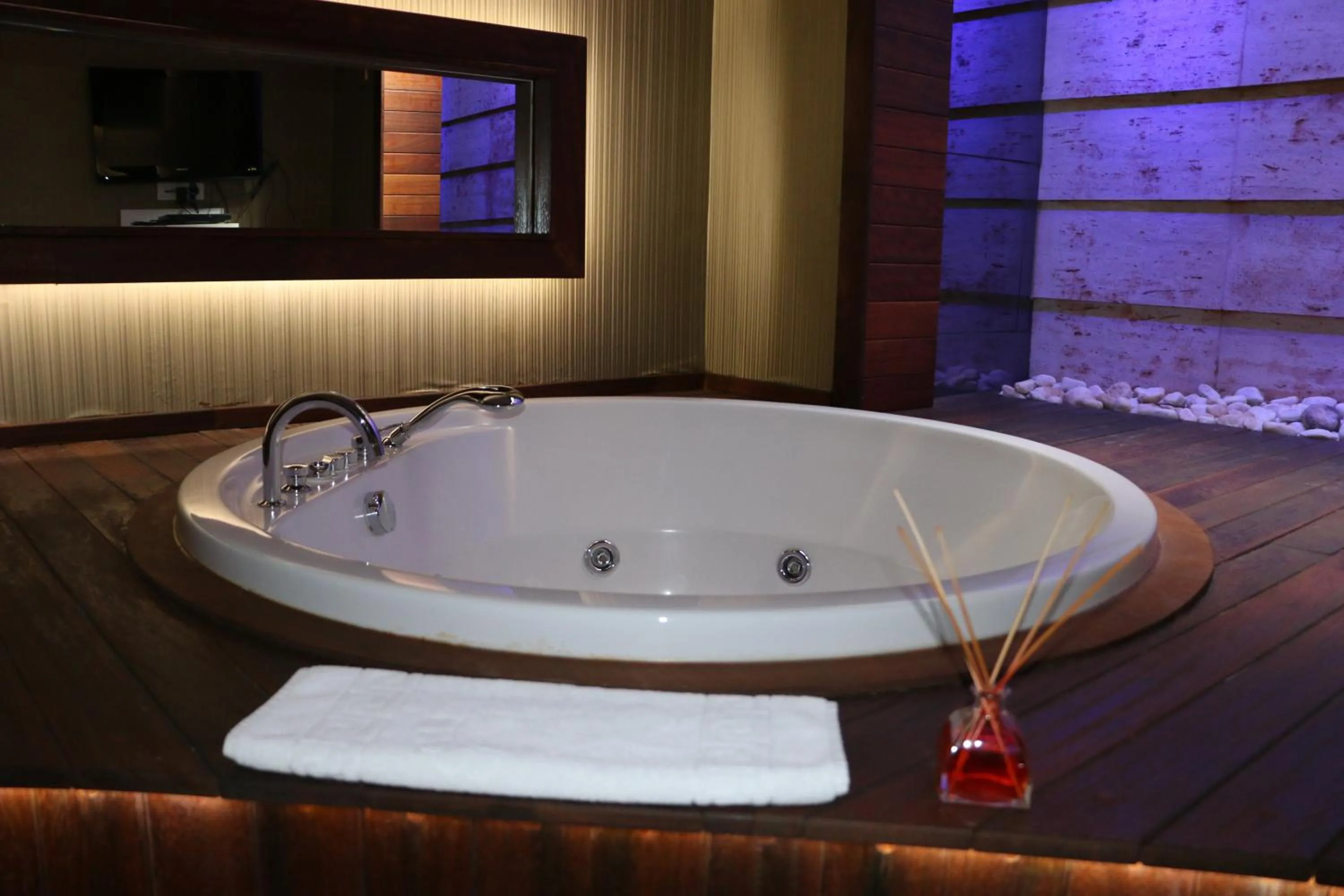 Deluxe Double Room with Spa Bath - Annex in Triada Hotel Taksim - Special Category