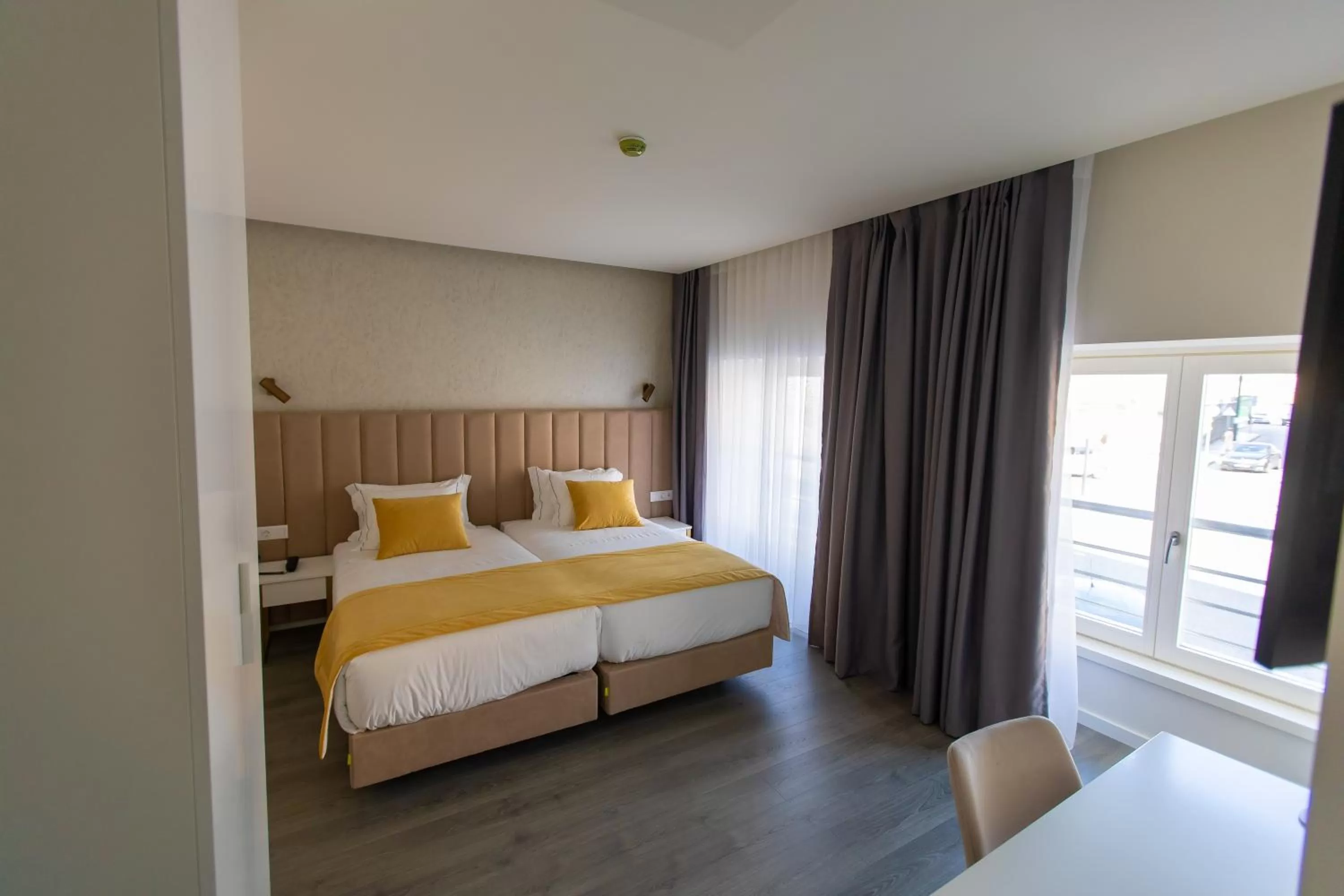 Twin Room in Hotel Mondego