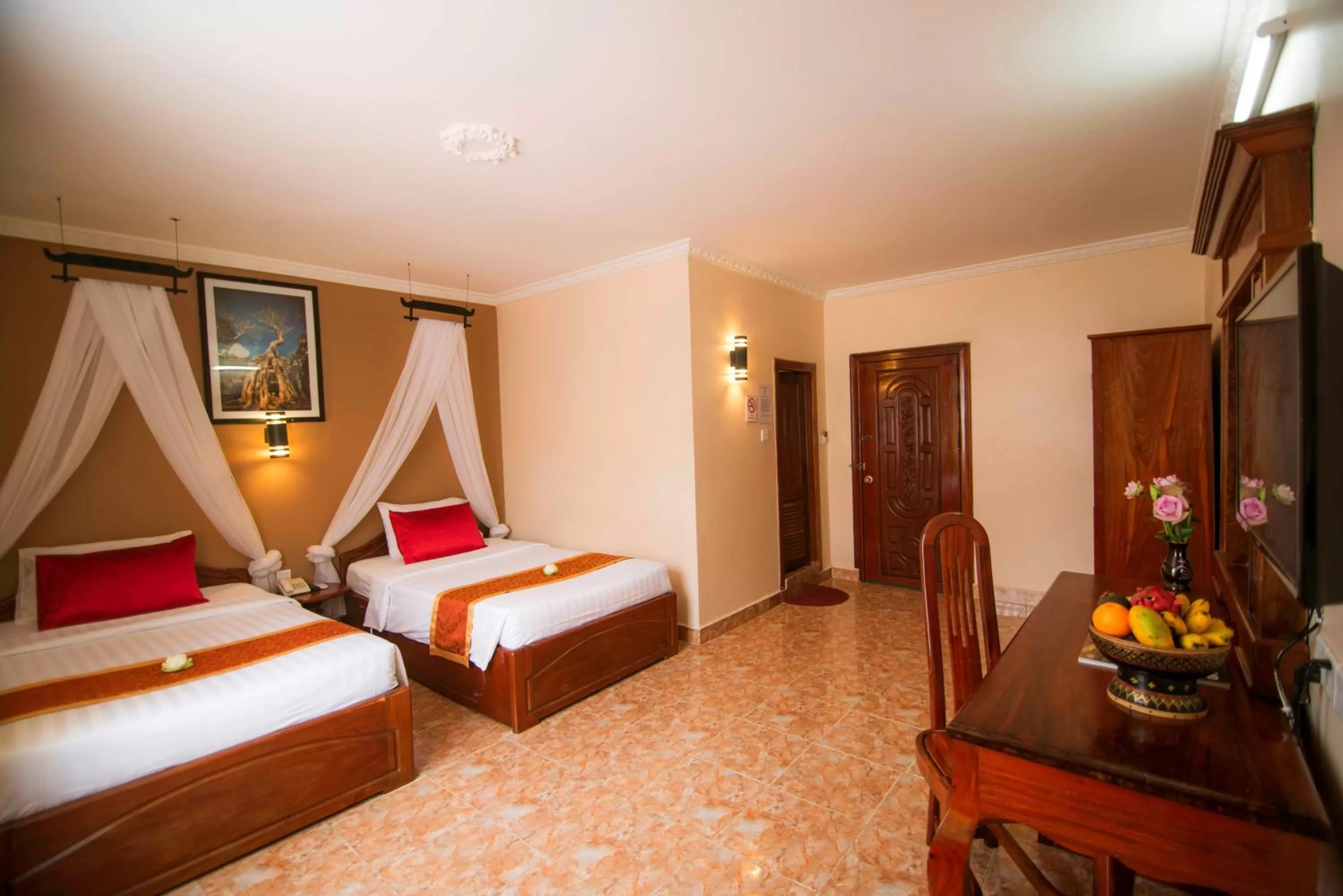 Superior Twin Room in Reaksmey Chanreas Hotel