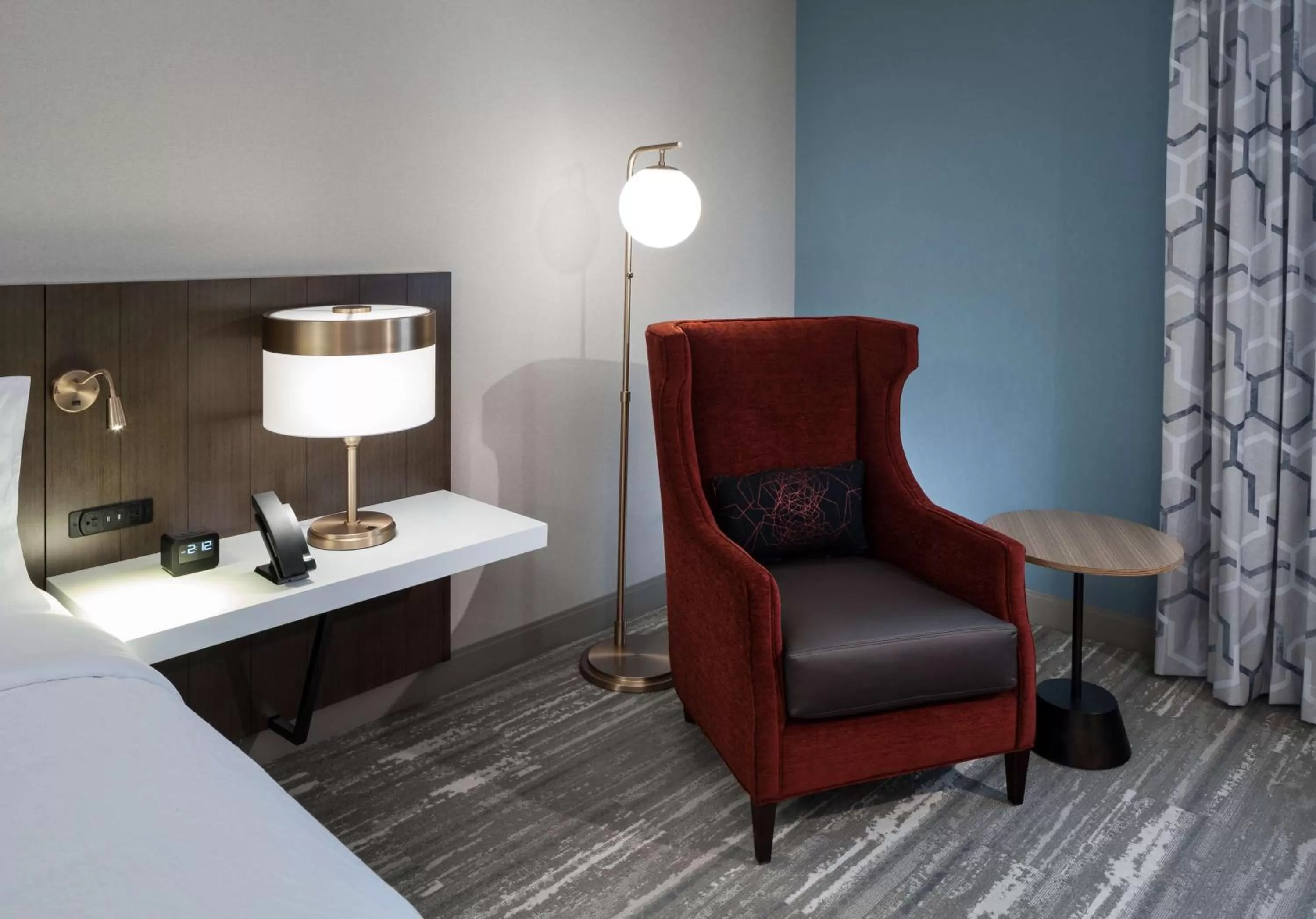 King Room with Transfer Shower - Mobility Access in Hilton Garden Inn Madison Downtown, WI