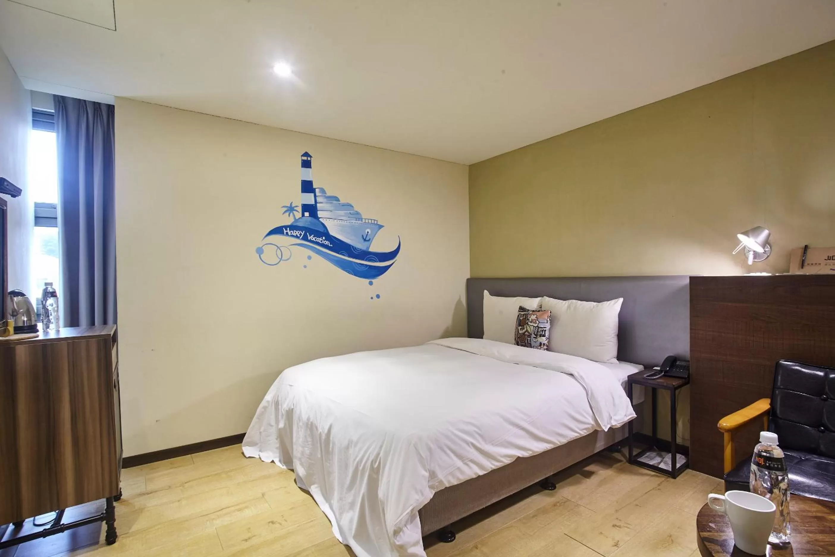 Exquisite Double Room with Bath  in Just Live Inn-Keelung