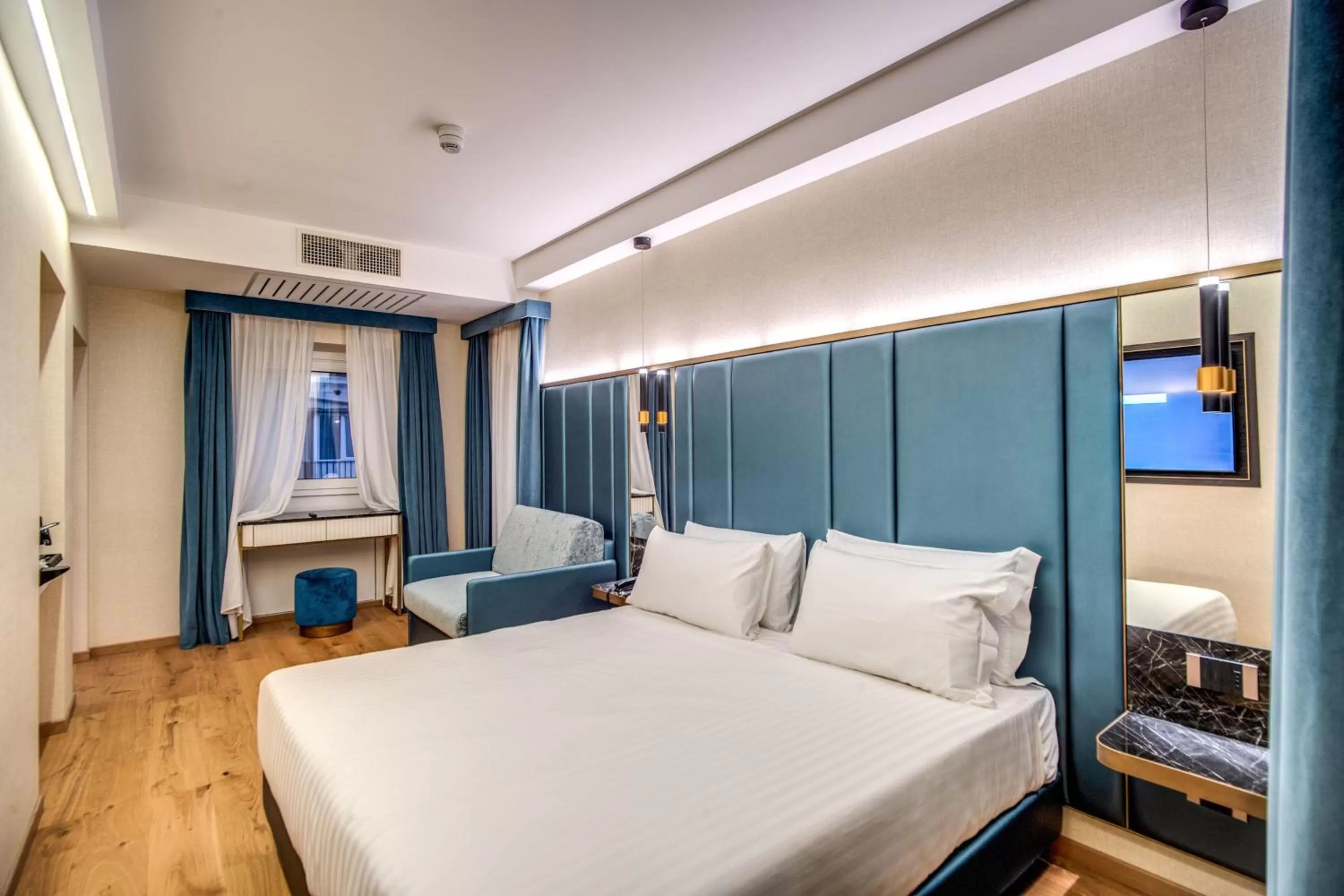 Double or Twin Room with Terrace in CC Palace Hotel