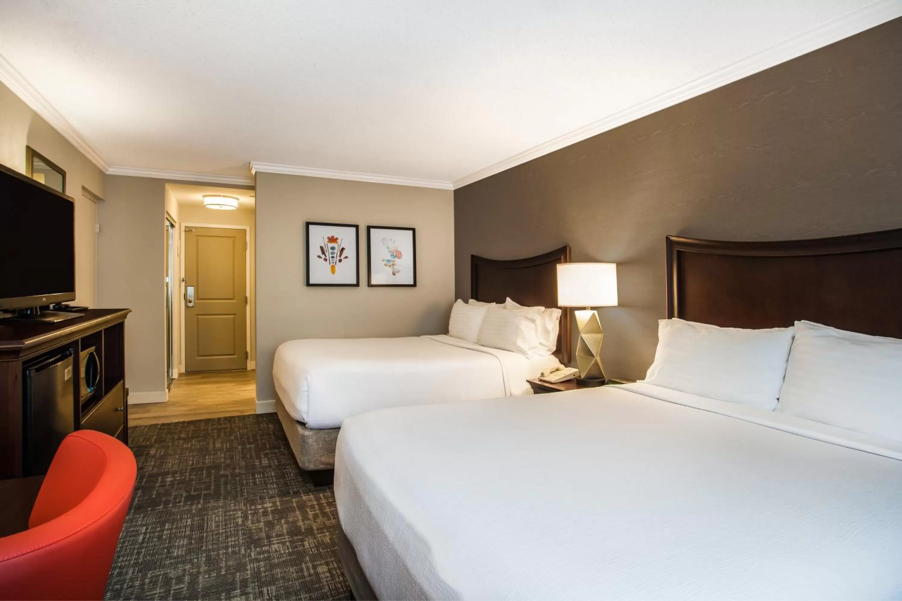 One-Bedroom Suite in Holiday Inn Resort Lake George by IHG