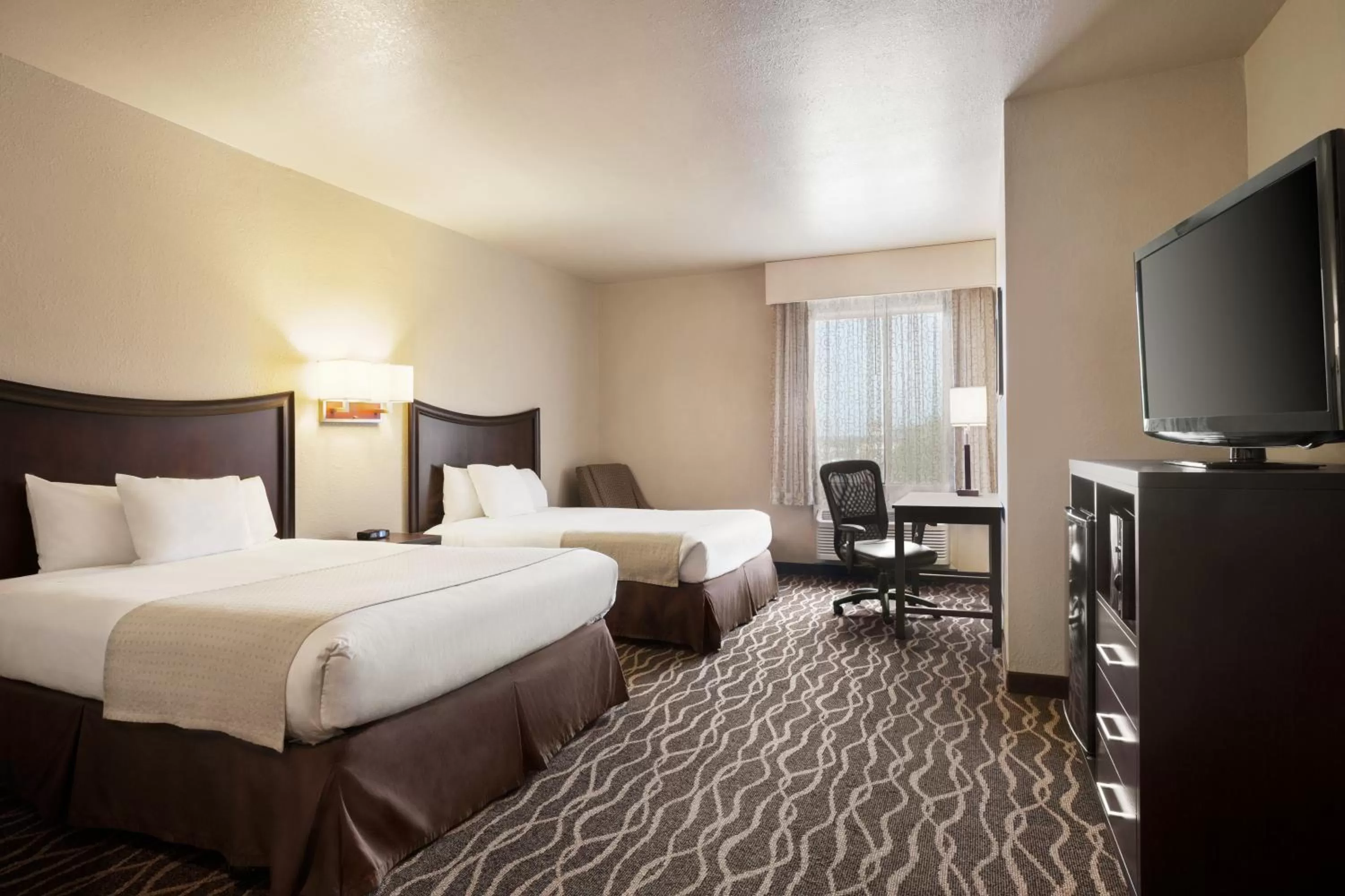 Deluxe Queen Room - Disability Access/Non-Smoking in Baymont by Wyndham Clute