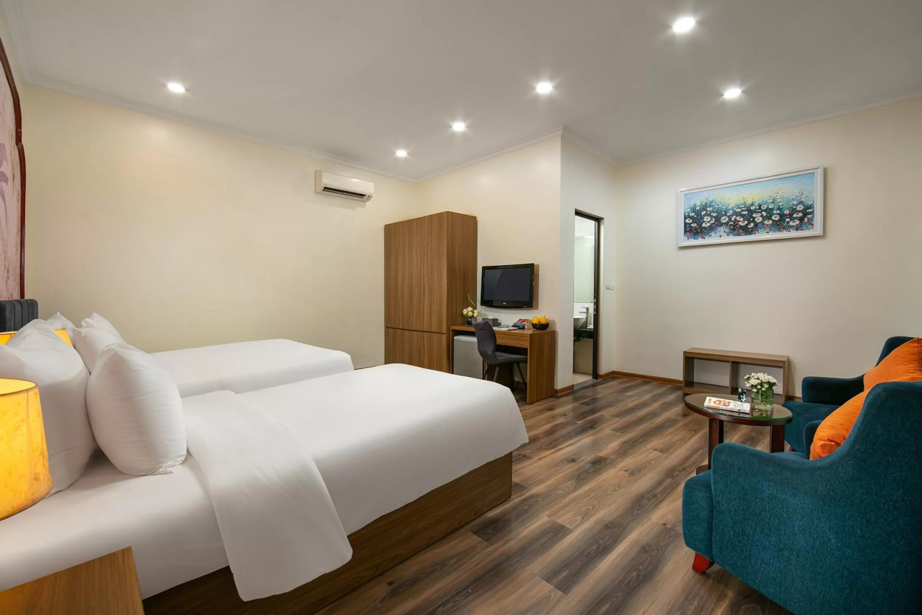 Standard Family Room in The Sono Hanoi Hotel