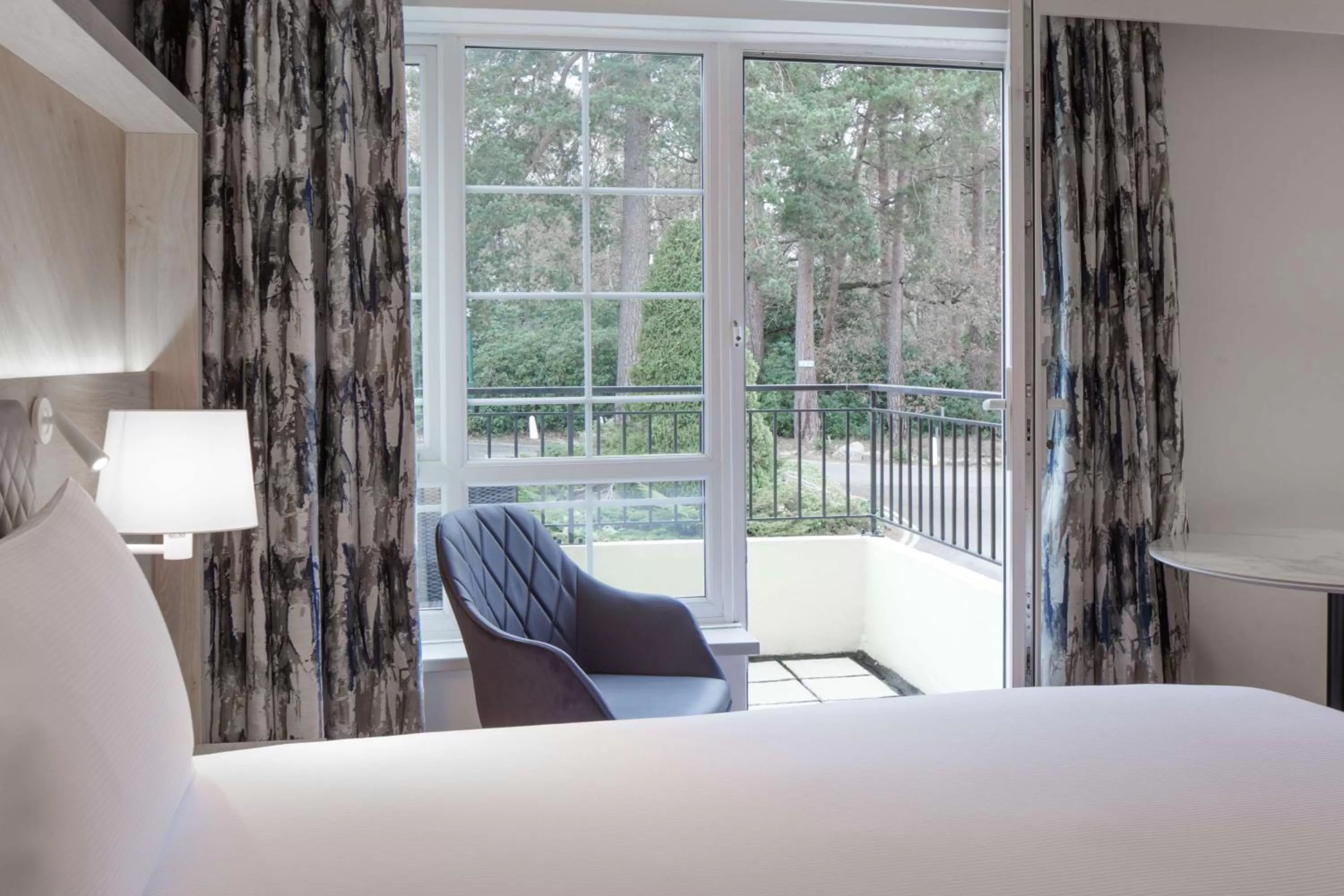 King Room with Balcony in Hilton Cobham