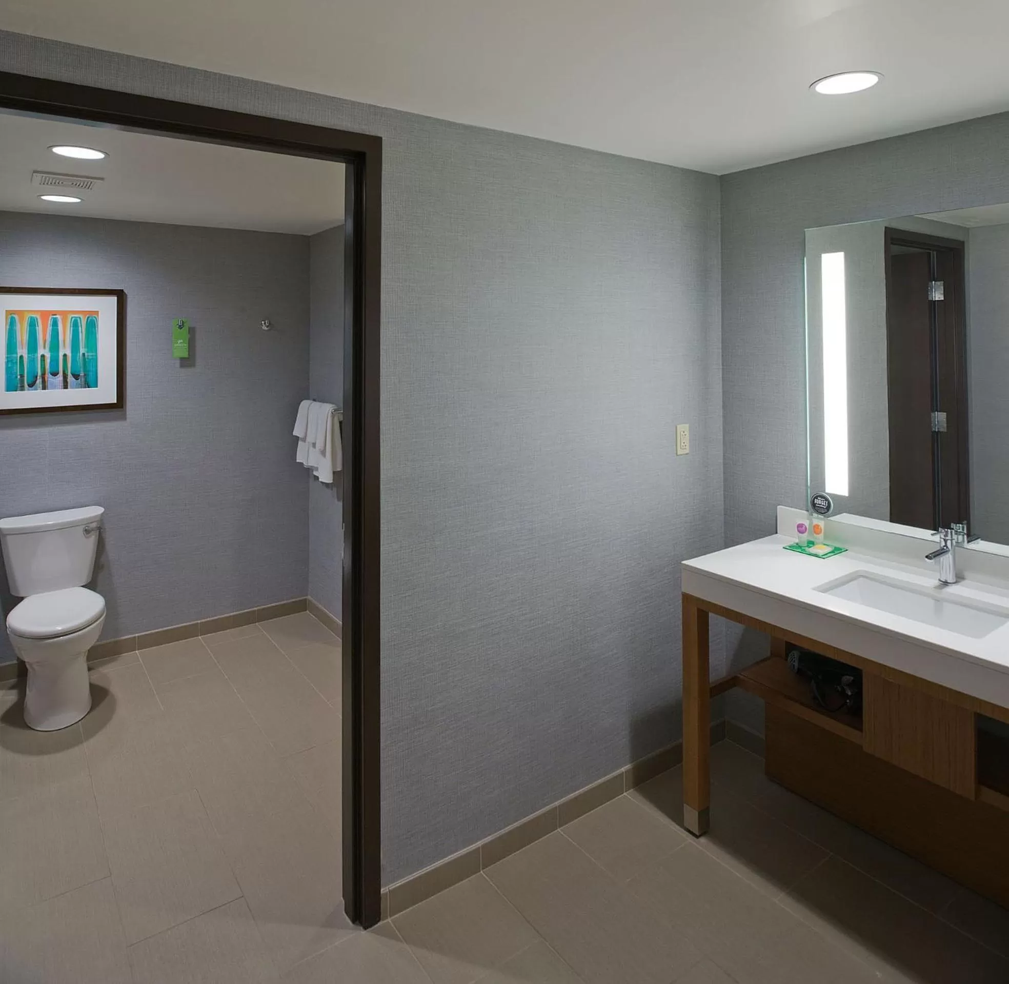 Queen Room with Two Queen Beds with Accessible Tub - Disability Access in Hyatt Place Bloomington / Normal