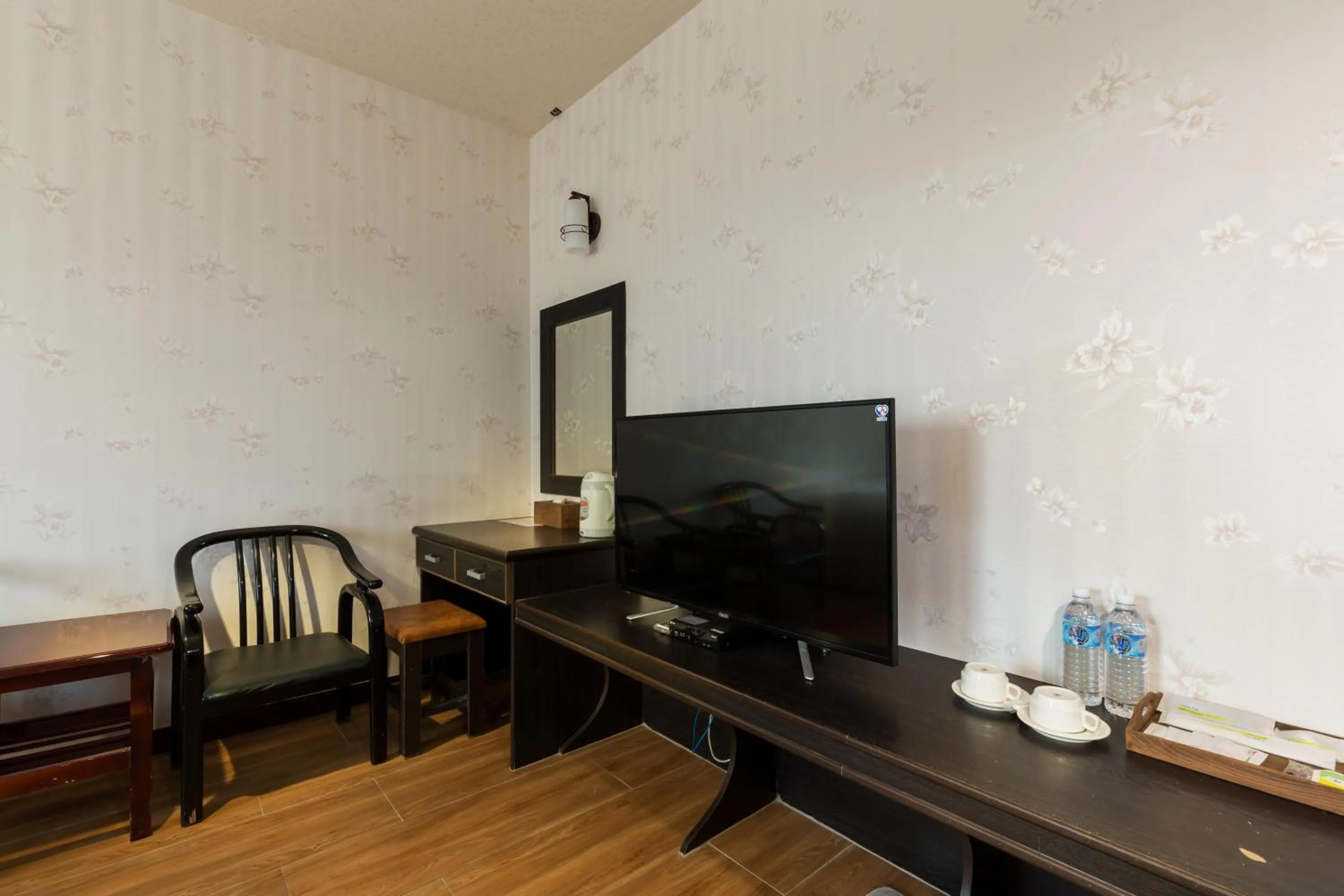 Superior Twin Room in Lishin Hotel