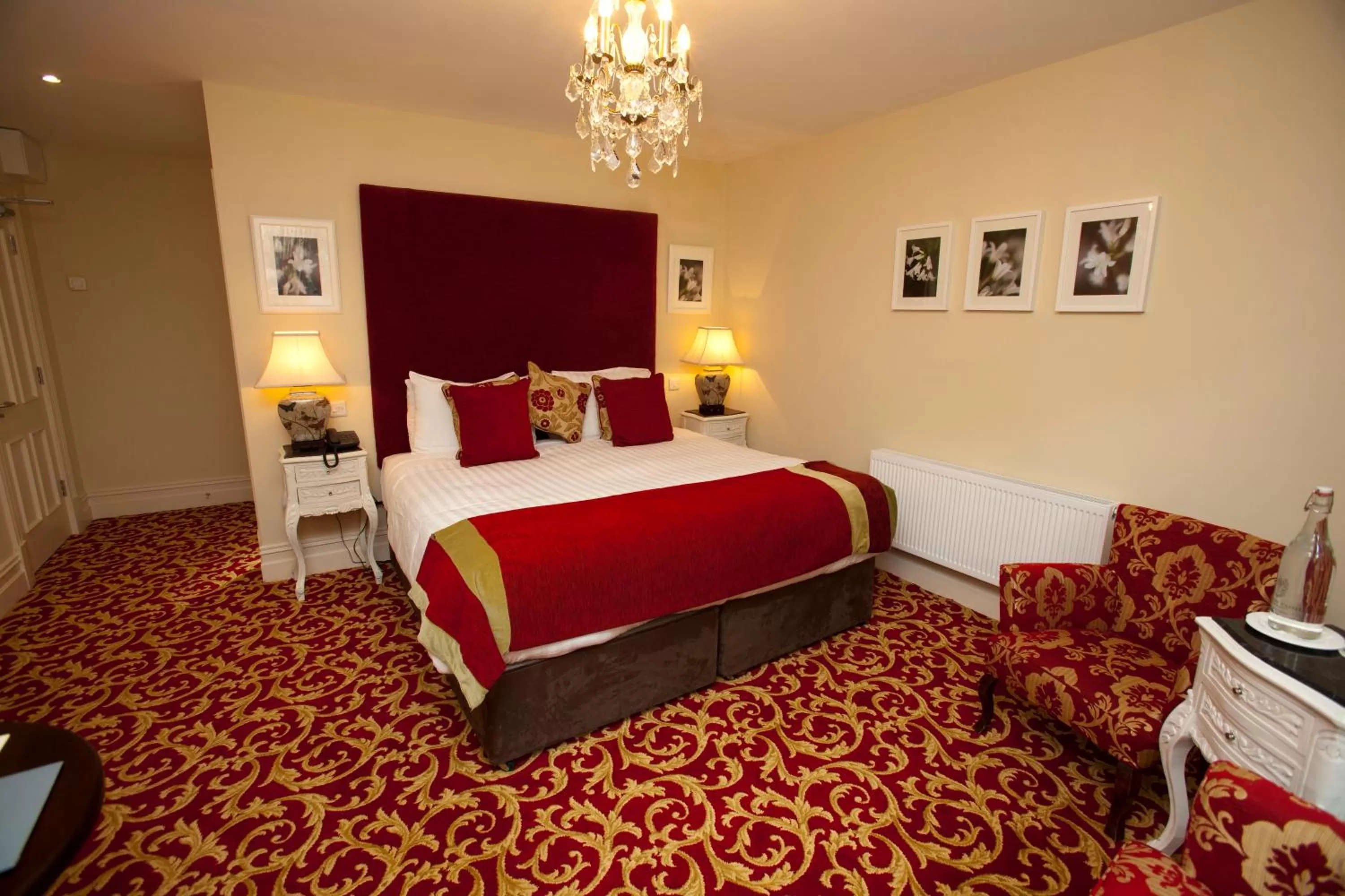 The Lodge Double Room in Ballyseede Castle