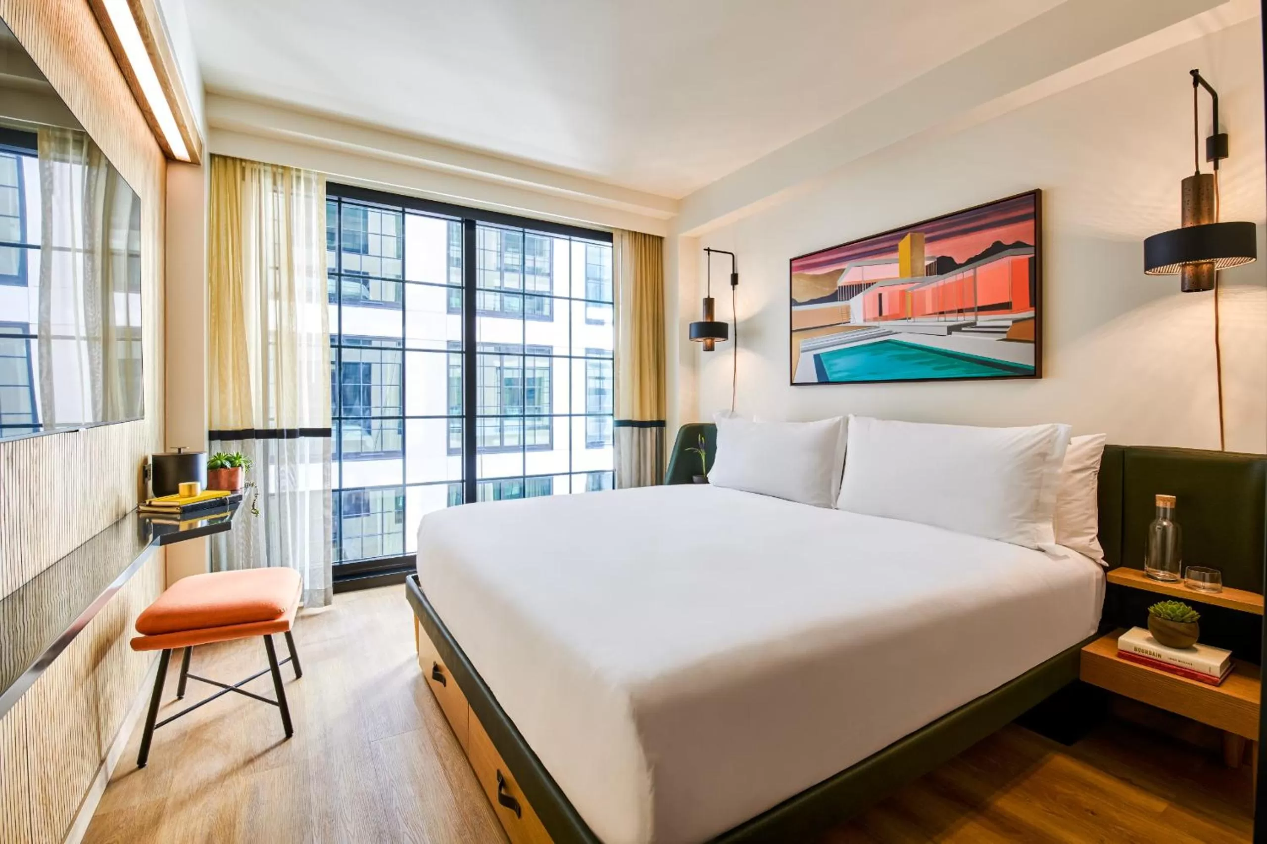 King Room - Atrium in HOLLYWOOD VOLUME, a Tribute Portfolio Hotel