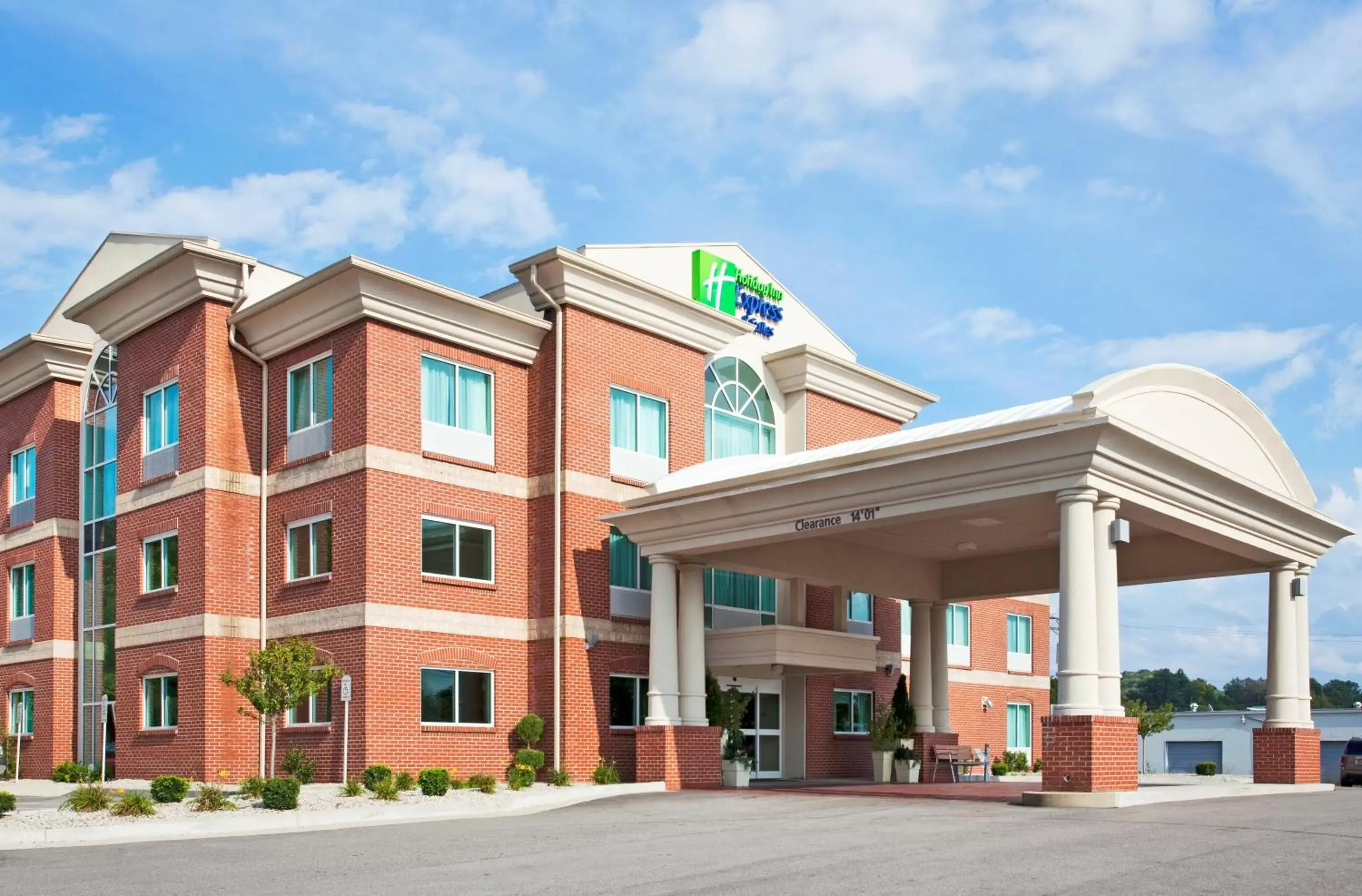 Holiday Inn Express Hotel & Suites Cincinnati Southeast Newport, an IHG Hotel Holiday Inn Express Hotel & Suites Cincinnati Southeast Newport, an IHG Hotel